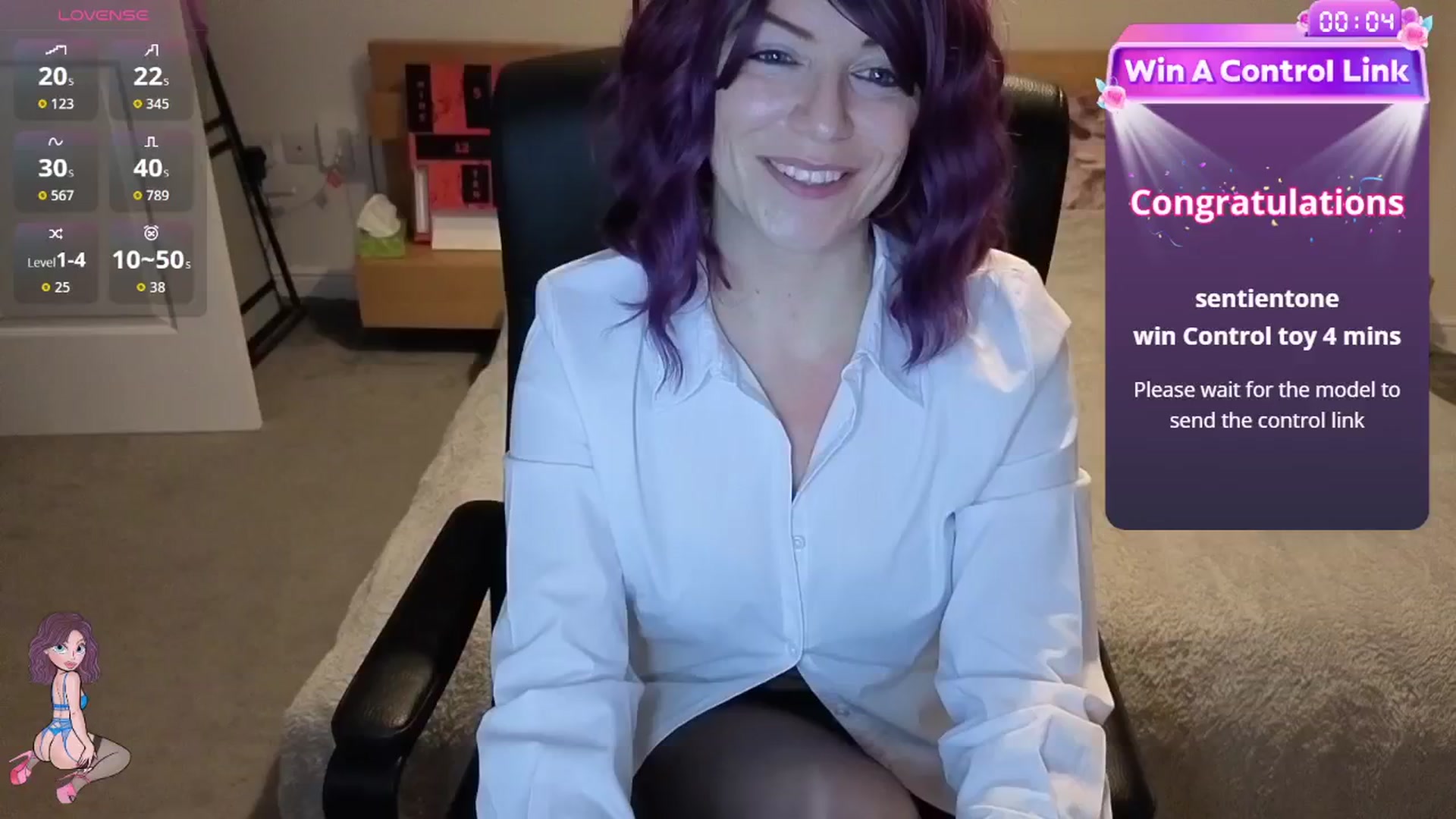 Gallery image thumbnail from size2shoes's myfreecams stream on, 12/17/2025, 23:46 image 8 of 20