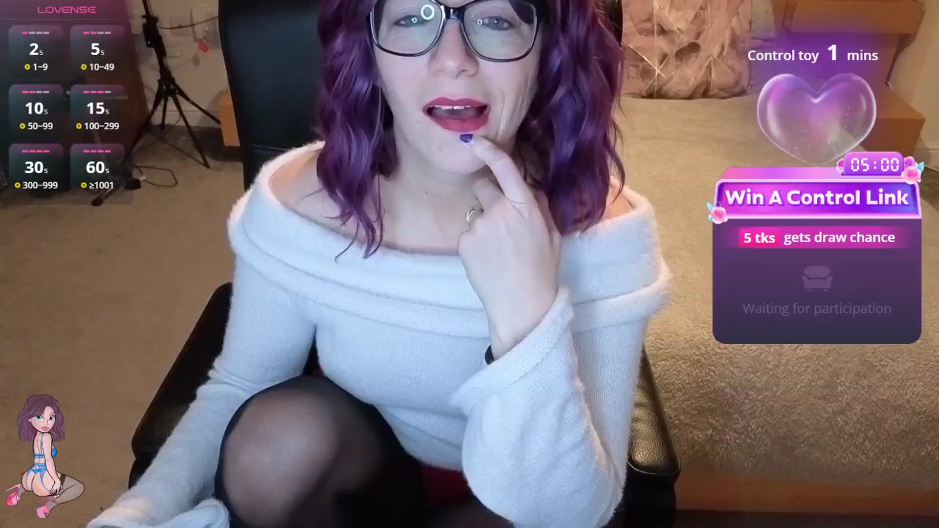 Gallery image thumbnail from size2shoes's myfreecams stream on, 12/19/2025, 24:00 image 6 of 20