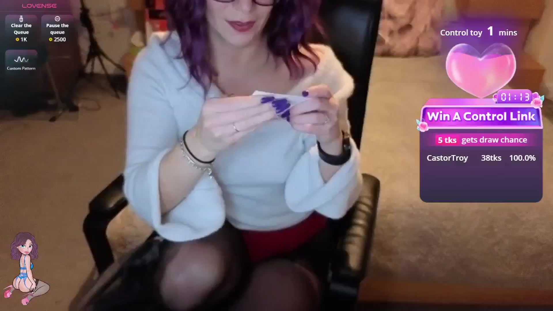 Gallery image thumbnail from size2shoes's myfreecams stream on, 12/19/2025, 01:01 image 12 of 20