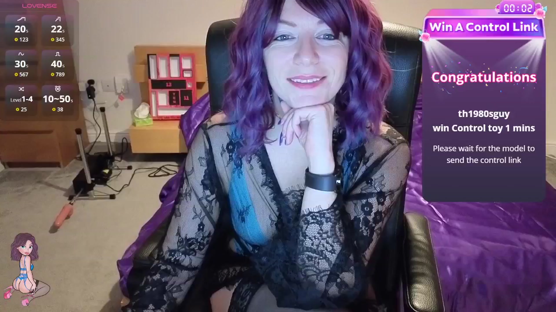 Gallery image thumbnail from size2shoes's myfreecams stream on, 12/23/2025, 24:00 image 17 of 20