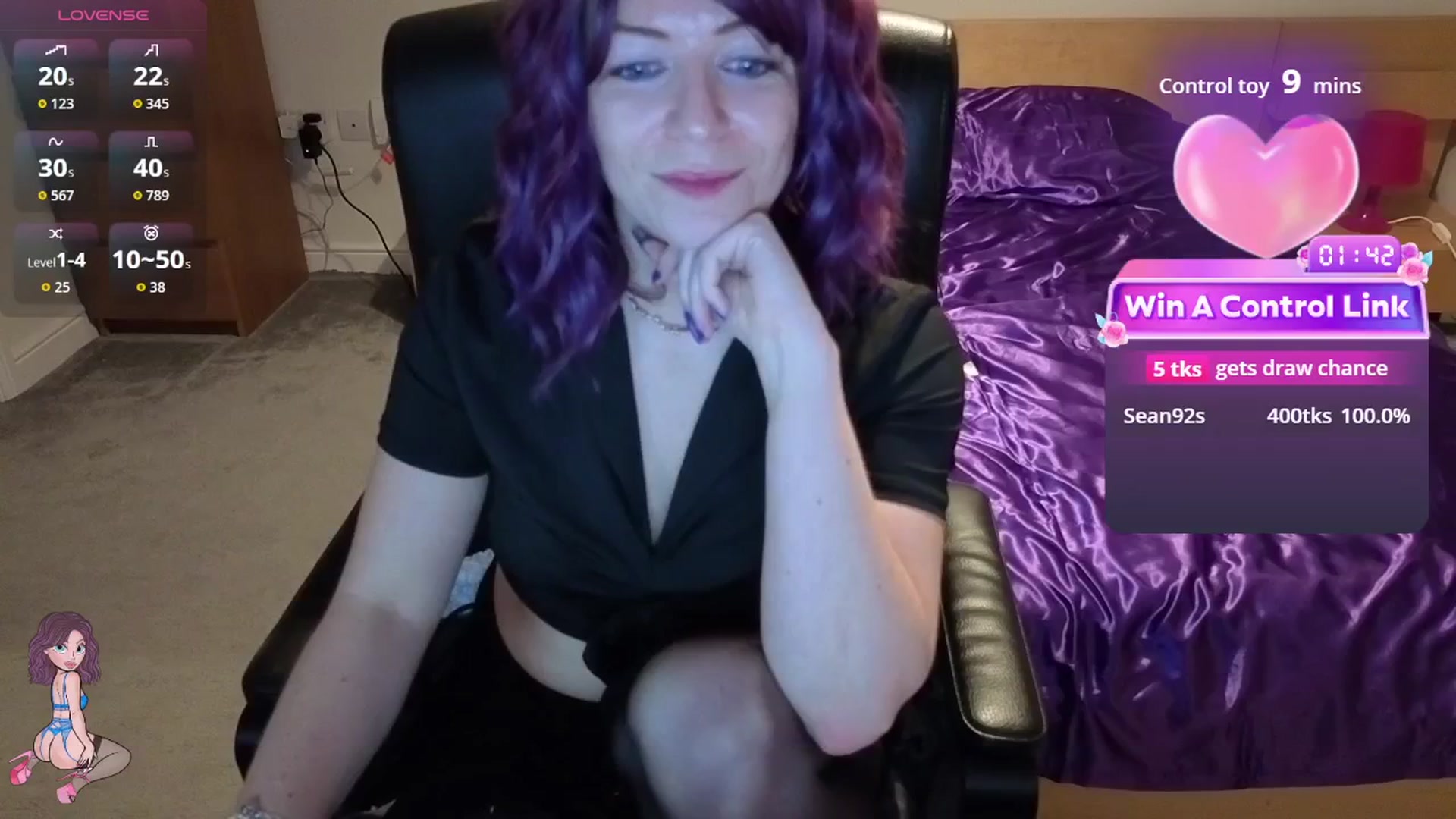 Gallery image thumbnail from size2shoes's myfreecams stream on, 12/24/2025, 24:05 image 6 of 20