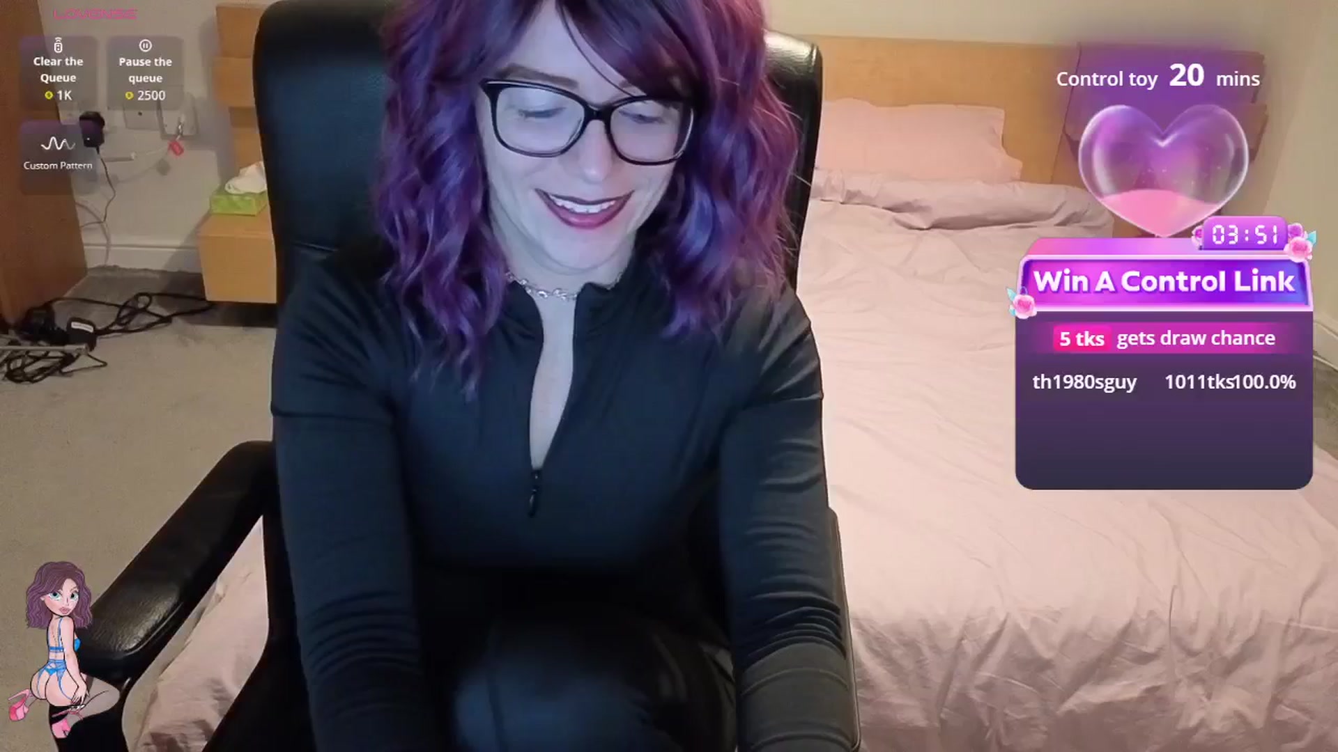 Gallery image thumbnail from size2shoes's myfreecams stream on, 12/31/2025, 01:30 image 5 of 20