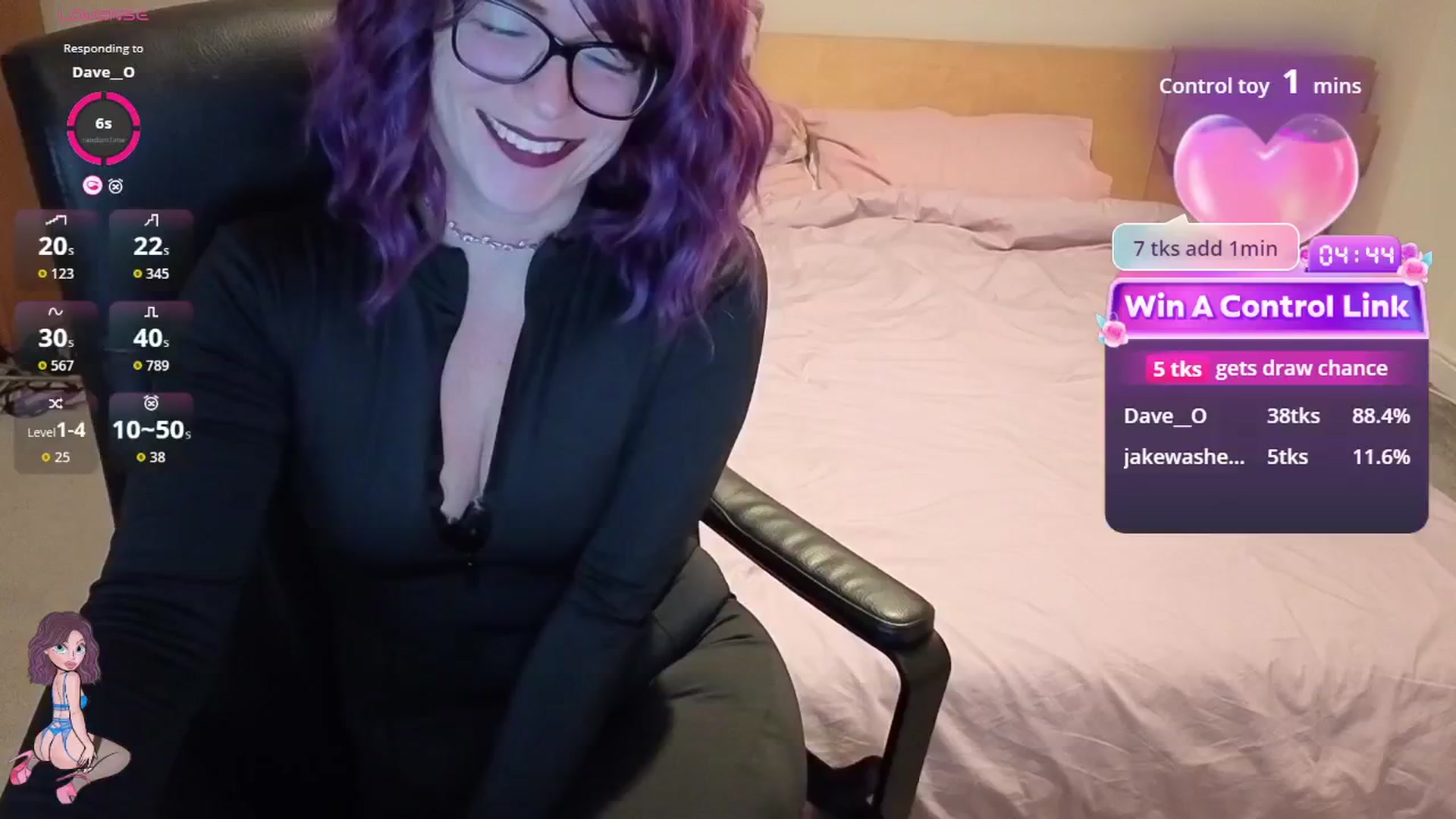 Gallery image thumbnail from size2shoes's myfreecams stream on, 12/31/2025, 01:30 image 14 of 20