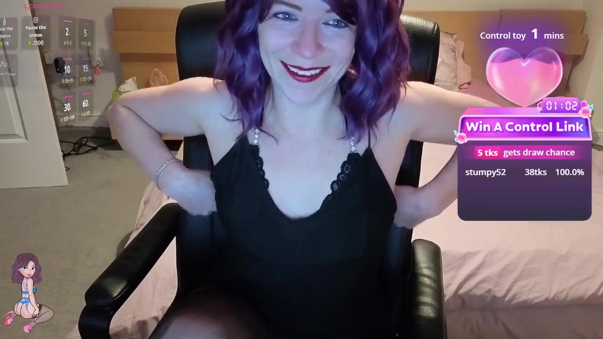 Gallery image thumbnail from size2shoes's myfreecams stream on, 12/31/2025, 23:40 image 16 of 20