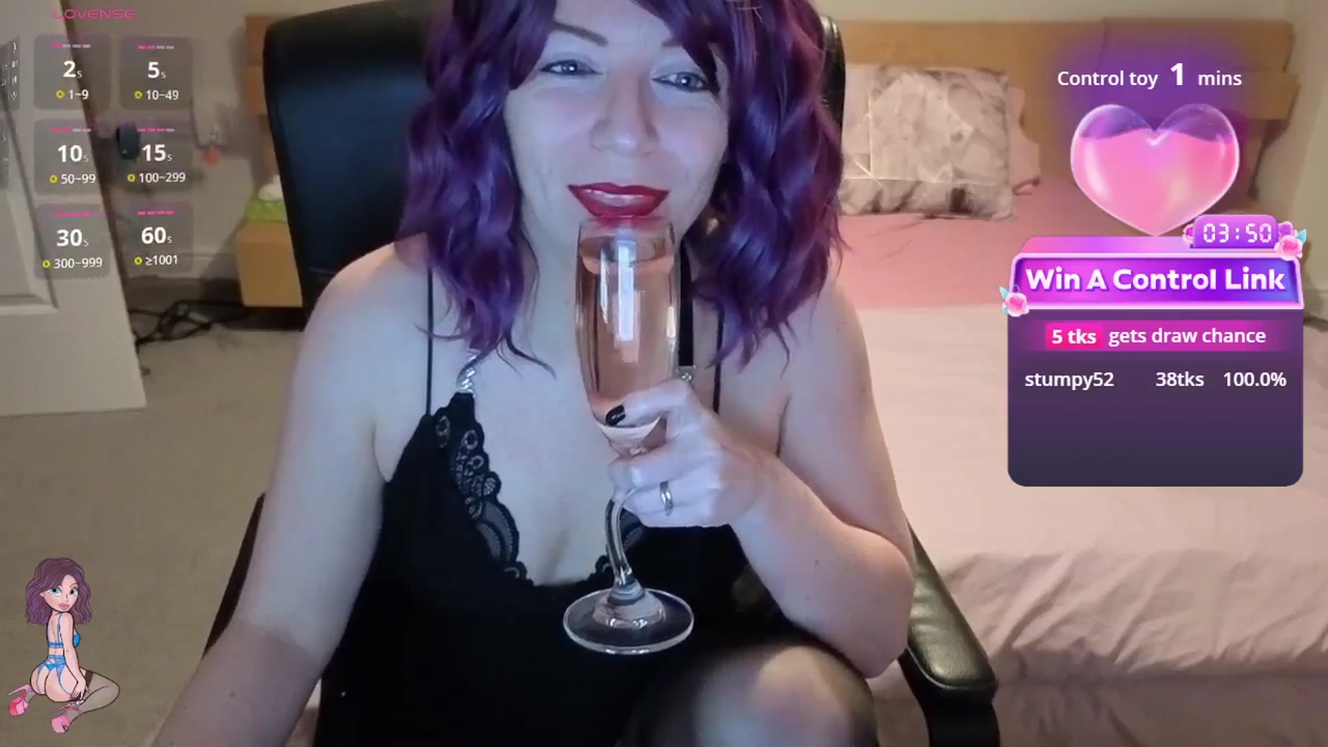 Gallery image thumbnail from size2shoes's myfreecams stream on, 12/31/2025, 23:40 image 14 of 20