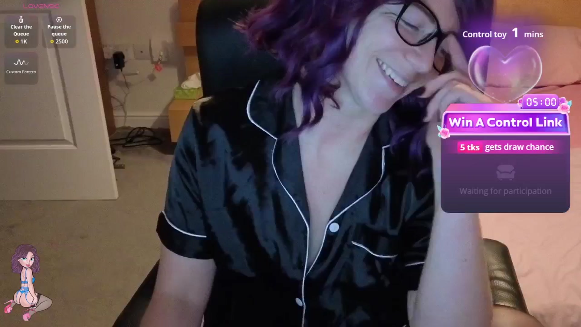 Gallery image thumbnail from size2shoes's myfreecams stream on, 01/02/2026, 24:28 image 6 of 20