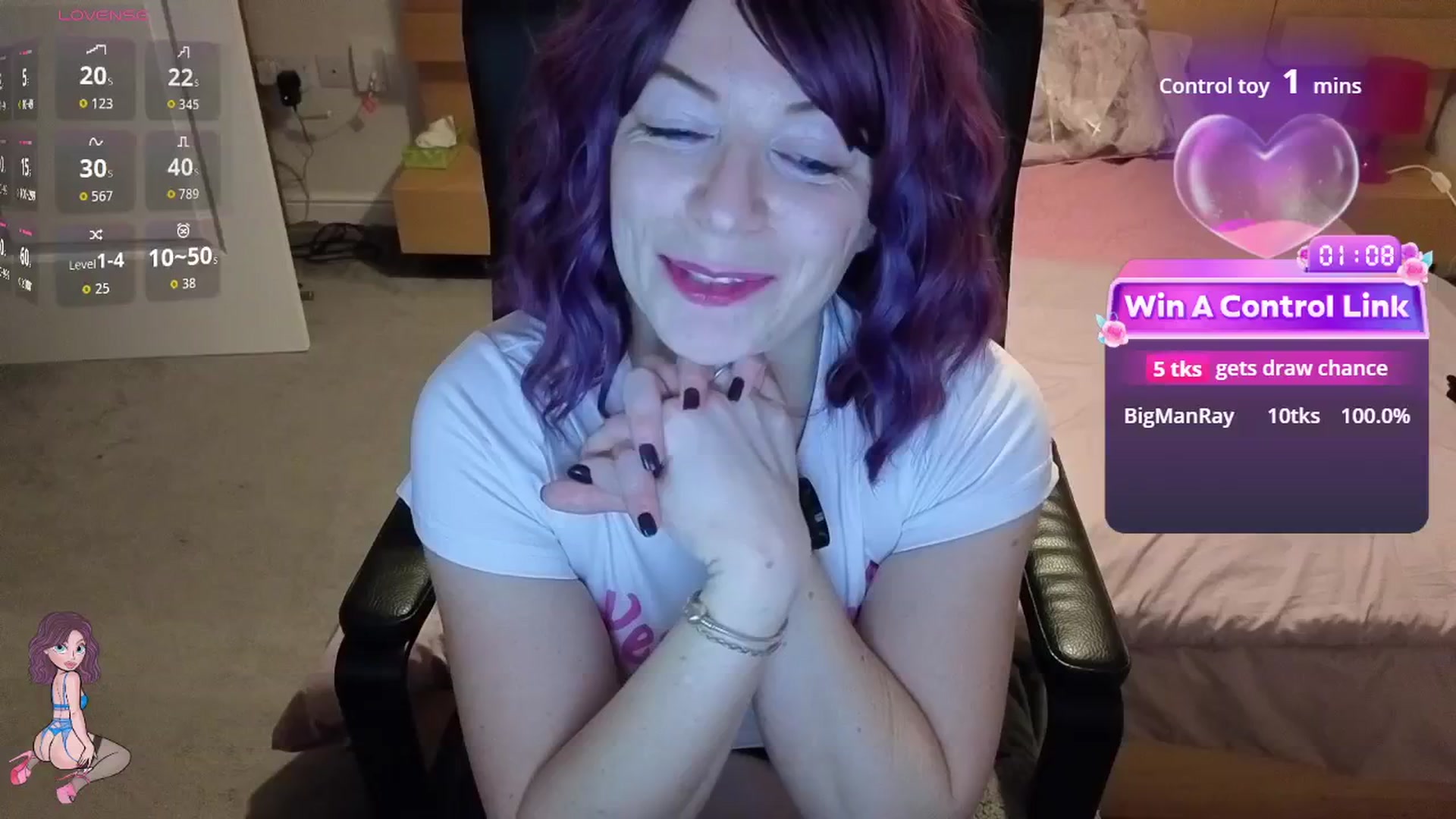 Gallery image thumbnail from size2shoes's myfreecams stream on, 01/08/2026, 24:28 image 7 of 20