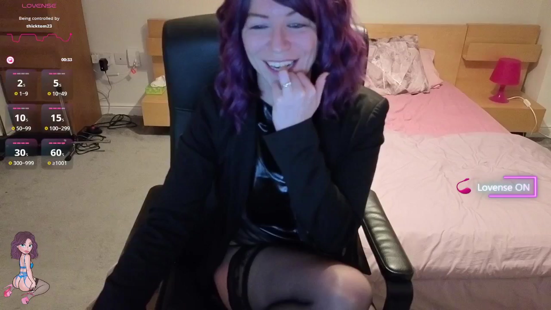 Gallery image thumbnail from size2shoes's myfreecams stream on, 01/11/2026, 23:08 image 11 of 20