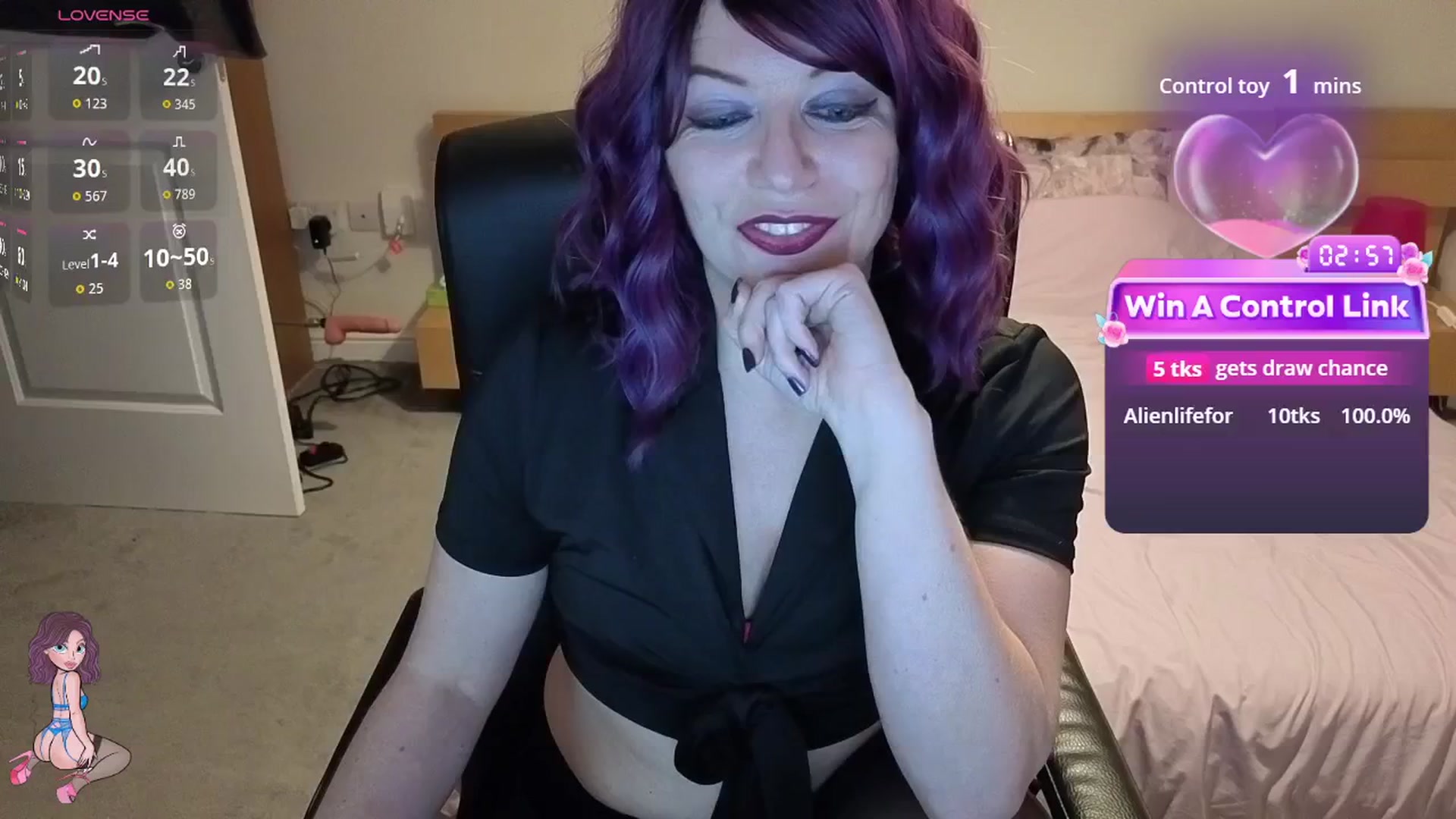 Gallery image thumbnail from size2shoes's myfreecams stream on, 01/15/2026, 22:59 image 11 of 20