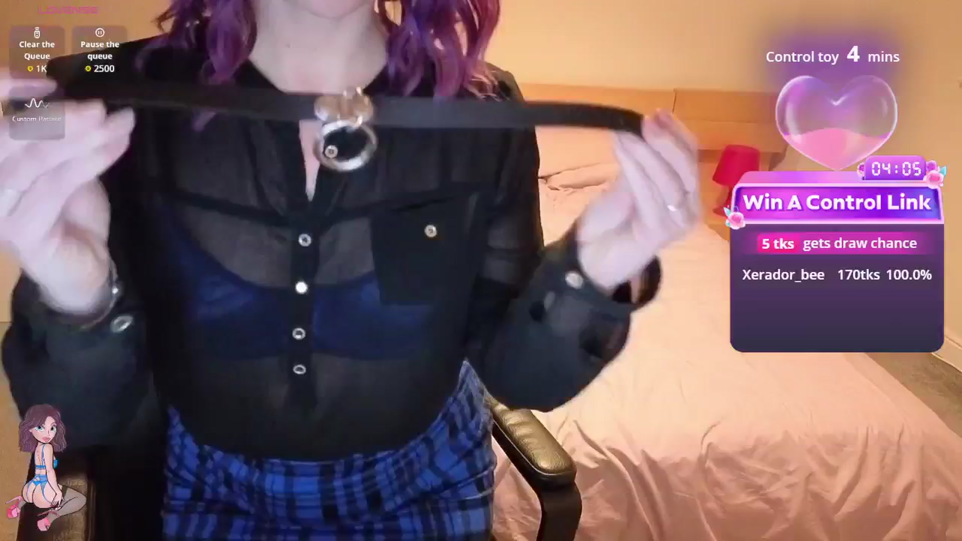Gallery image thumbnail from size2shoes's myfreecams stream on, 01/30/2026, 24:35 image 13 of 20