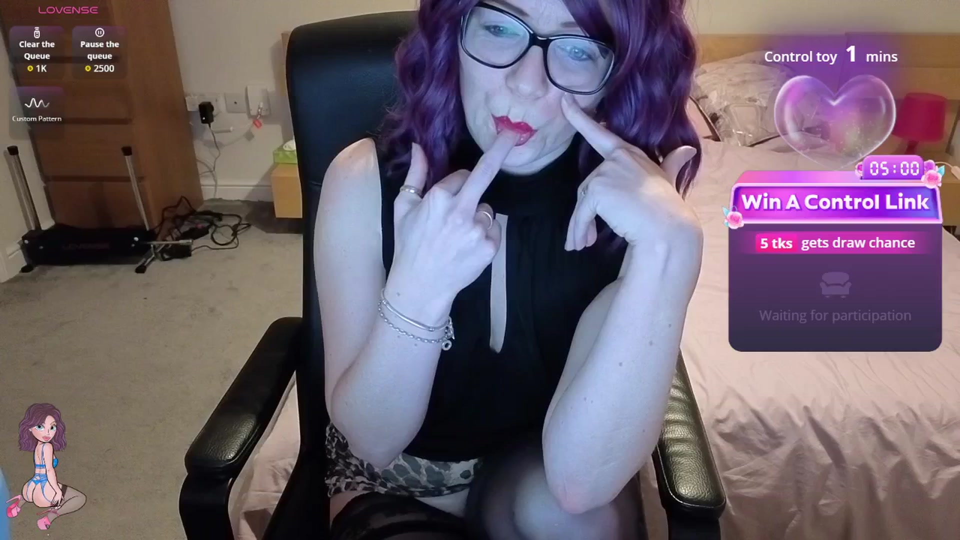 Gallery image thumbnail from size2shoes's myfreecams stream on, 01/30/2026, 23:41 image 5 of 20