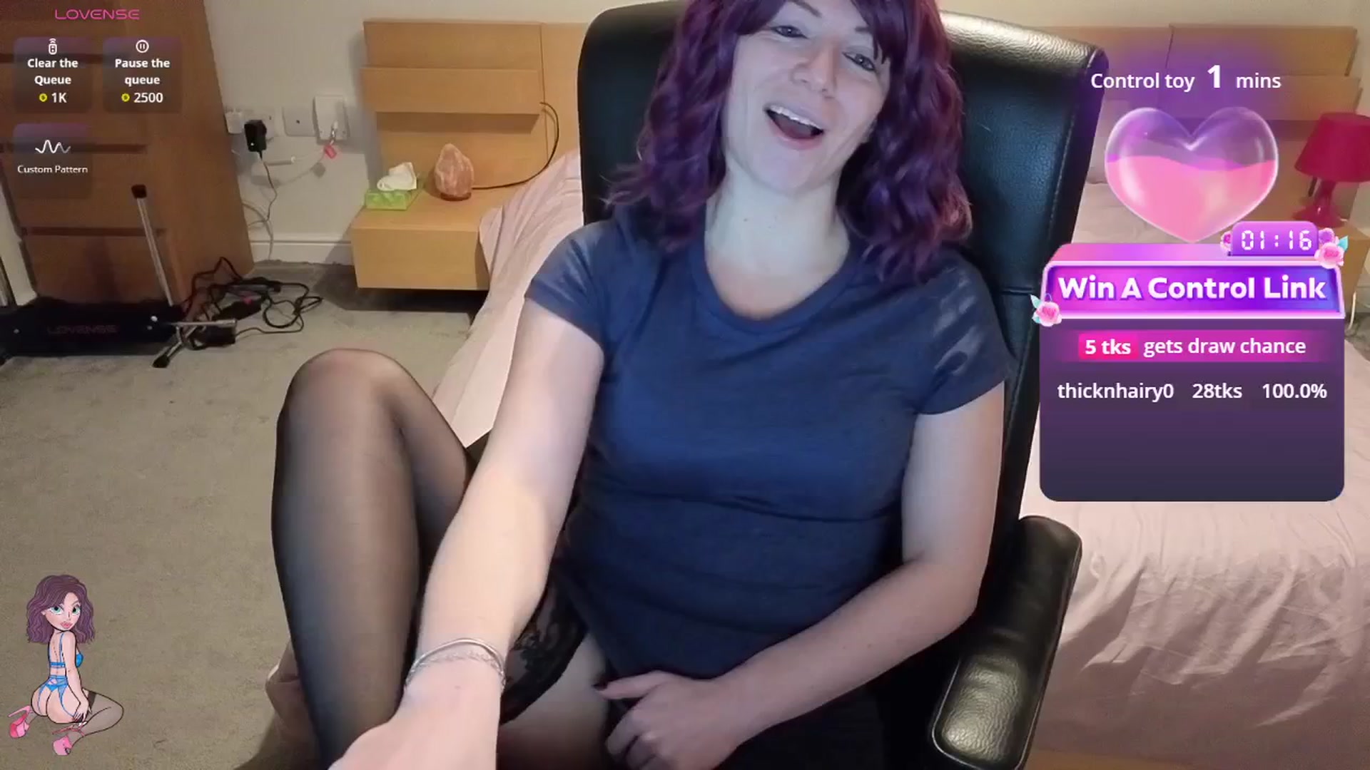 Gallery image thumbnail from size2shoes's myfreecams stream on, 02/04/2026, 24:10 image 1 of 20