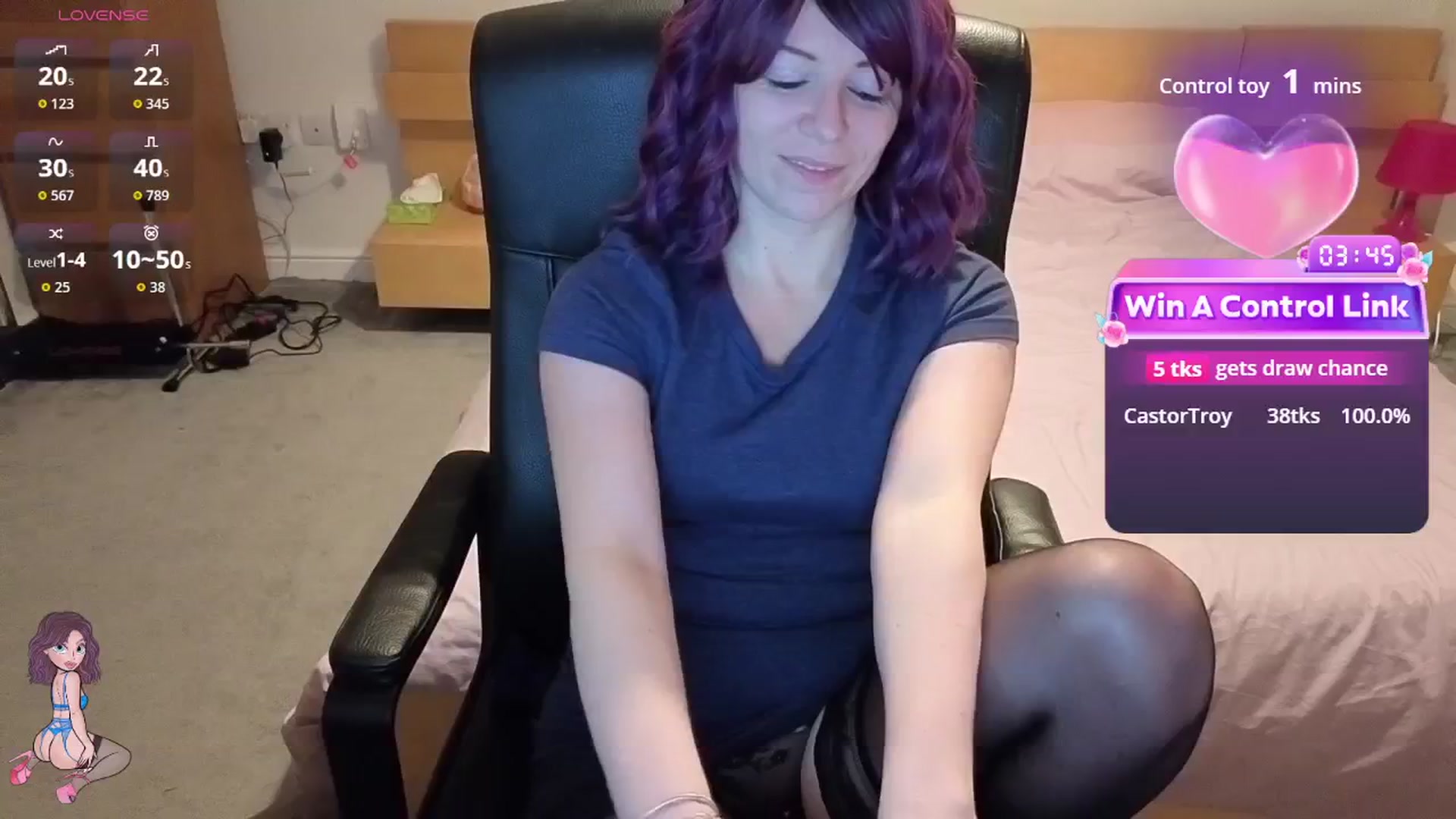 Gallery image thumbnail from size2shoes's myfreecams stream on, 02/04/2026, 24:10 image 4 of 20