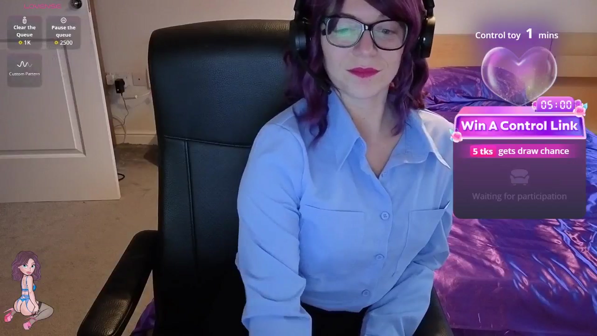 Gallery image thumbnail from size2shoes's myfreecams stream on, 02/05/2026, 16:23 image 14 of 20