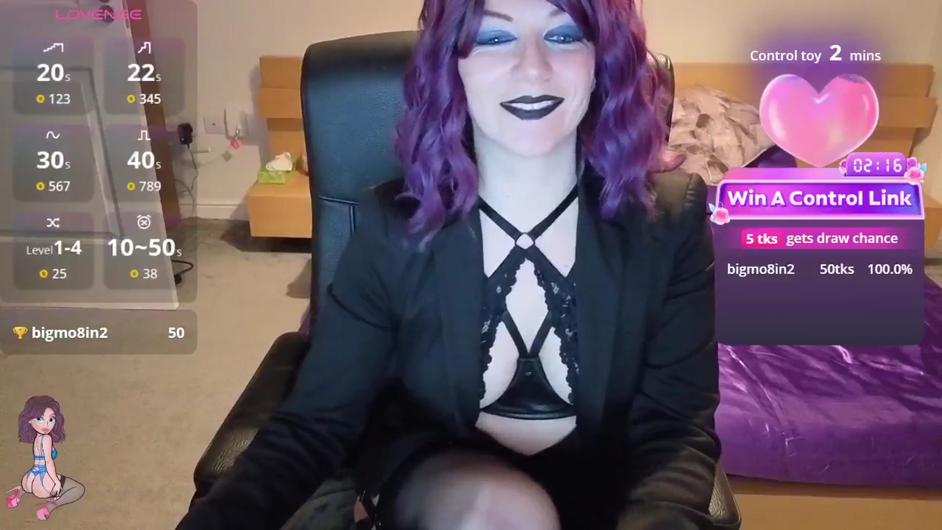 Gallery image thumbnail from size2shoes's myfreecams stream on, 02/06/2026, 22:05 image 9 of 20