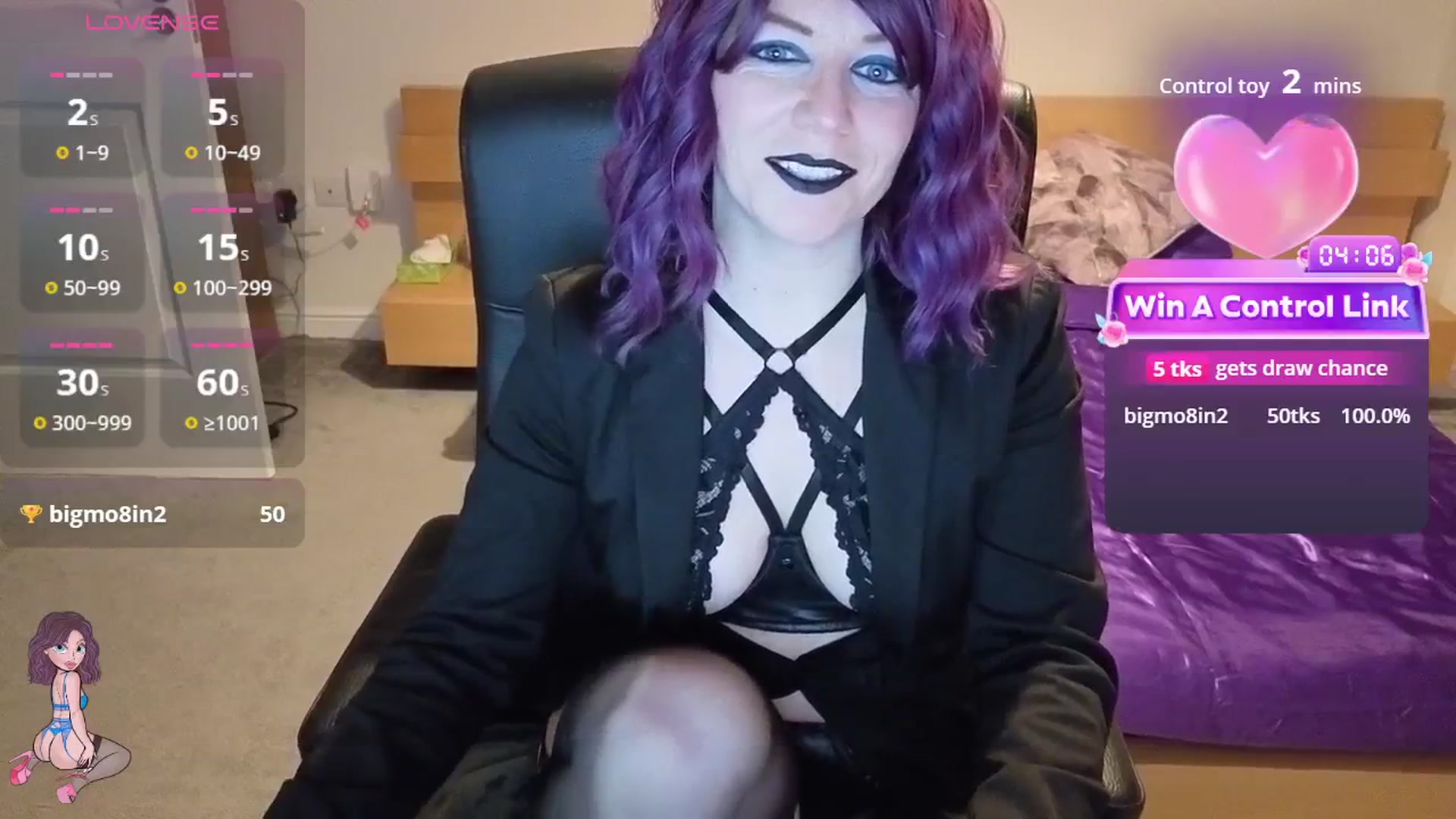 Gallery image thumbnail from size2shoes's myfreecams stream on, 02/06/2026, 22:05 image 6 of 20