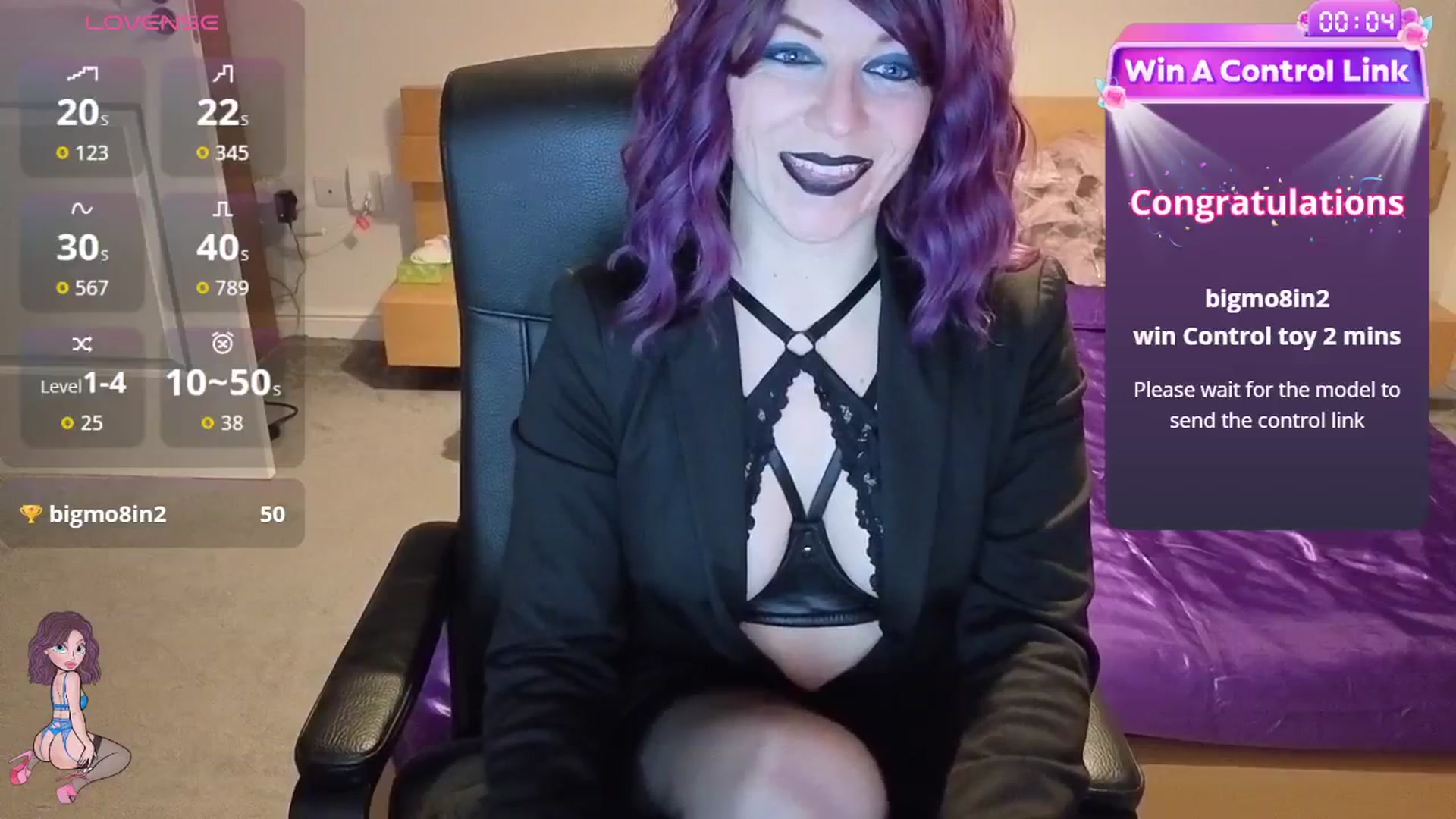 Gallery image thumbnail from size2shoes's myfreecams stream on, 02/06/2026, 22:05 image 13 of 20