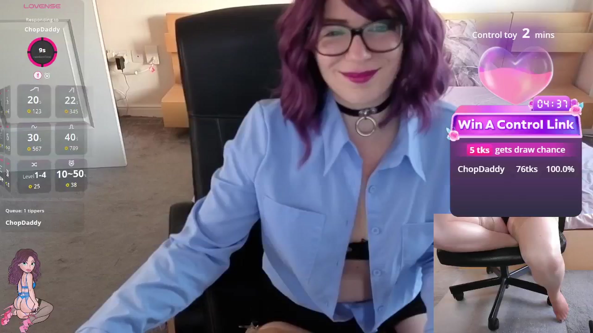 Gallery image thumbnail from size2shoes's myfreecams stream on, 02/25/2026, 17:12 image 13 of 20