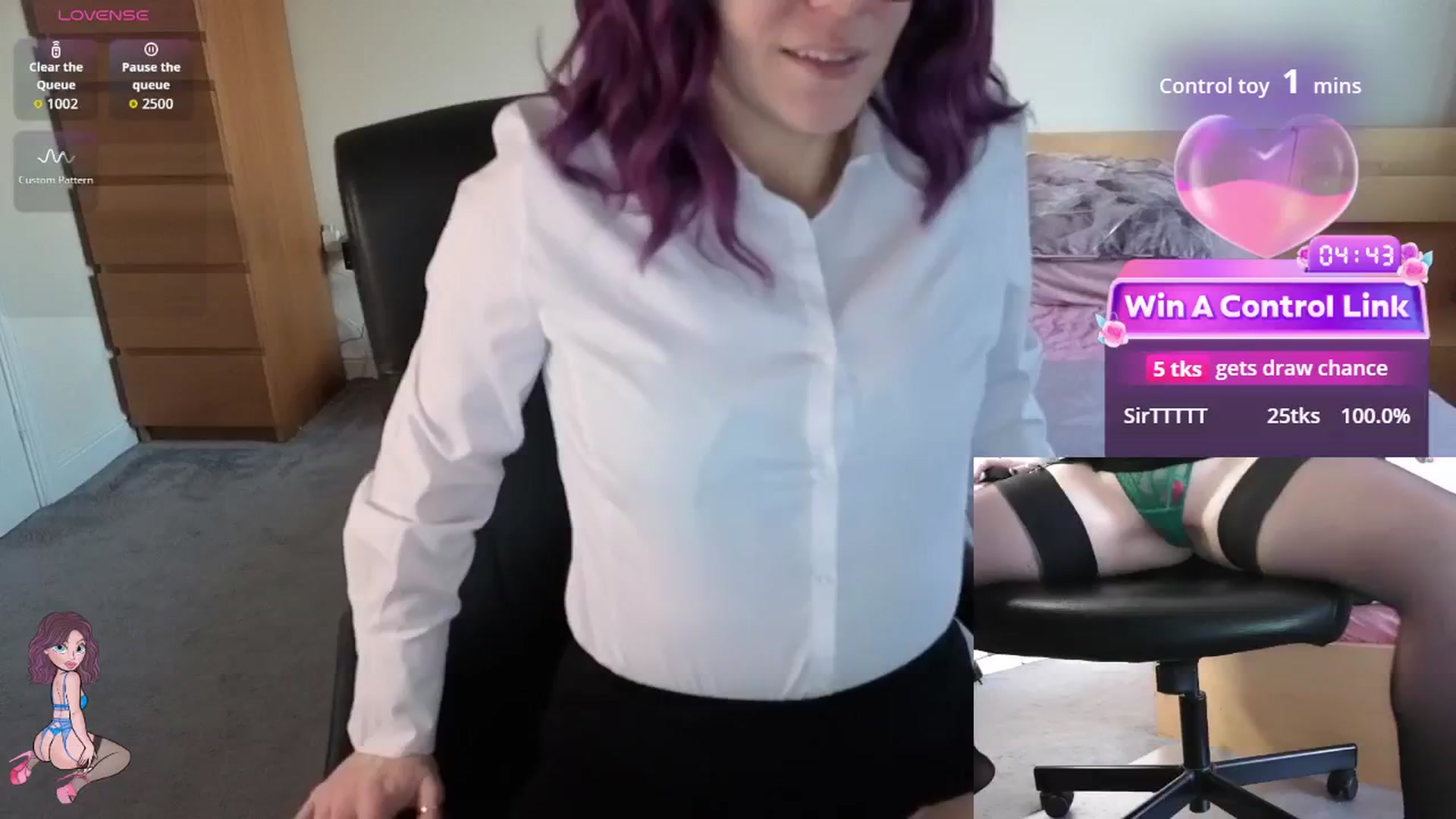 Gallery image thumbnail from size2shoes's myfreecams stream on, 03/02/2026, 19:09 image 2 of 20