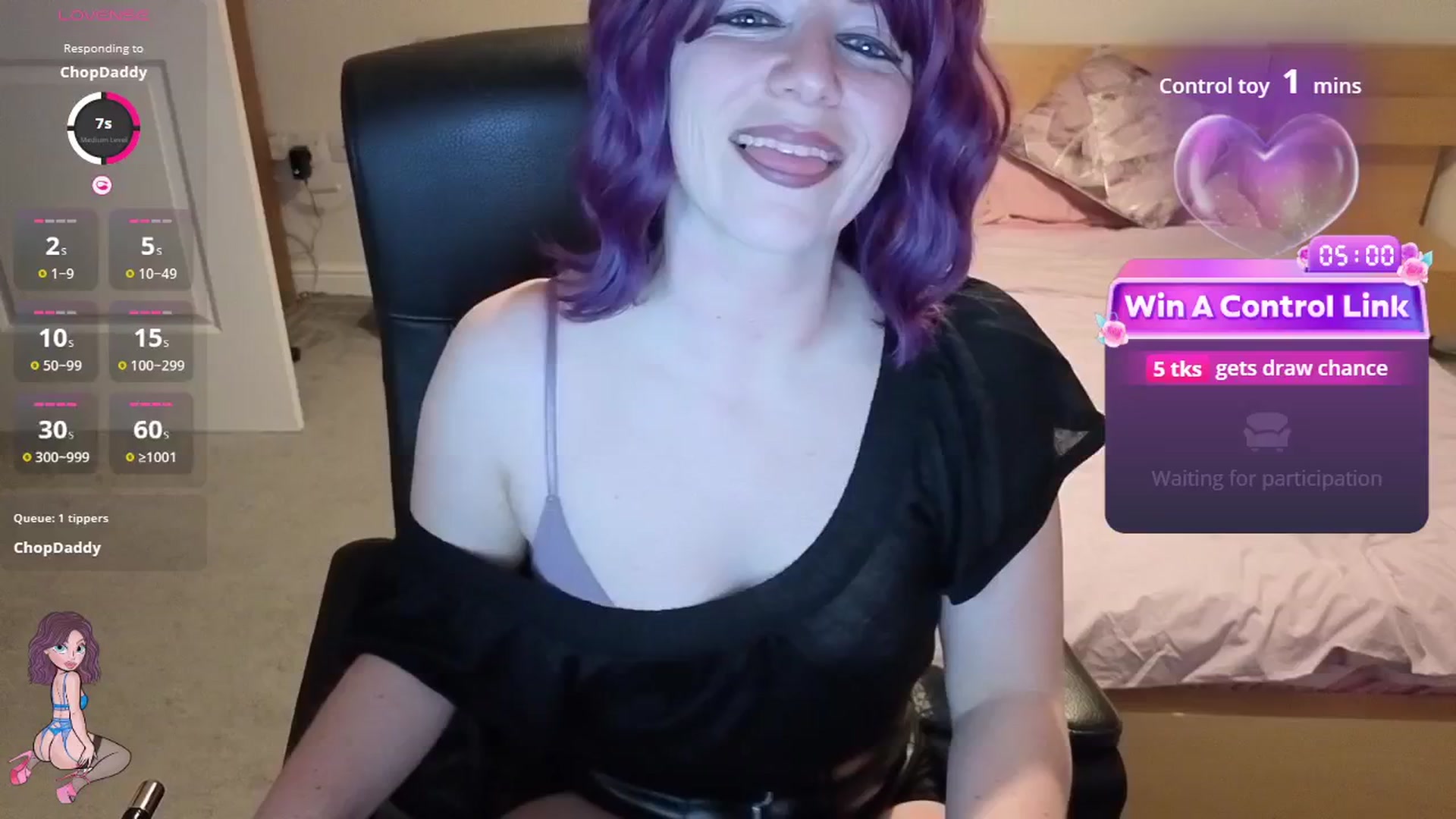 Gallery image thumbnail from size2shoes's myfreecams stream on, 03/05/2026, 21:42 image 5 of 20