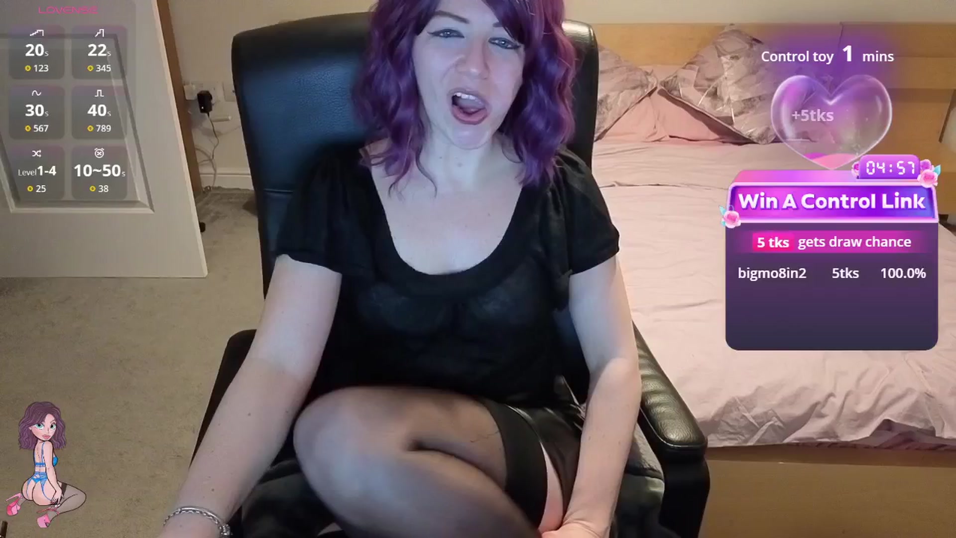 Gallery image thumbnail from size2shoes's myfreecams stream on, 03/05/2026, 22:43 image 2 of 20