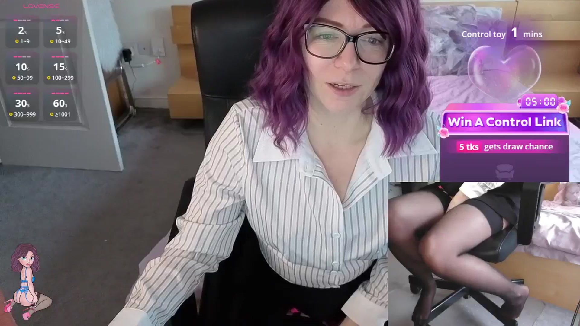Gallery image thumbnail from size2shoes's myfreecams stream on, 03/12/2026, 17:05 image 16 of 20