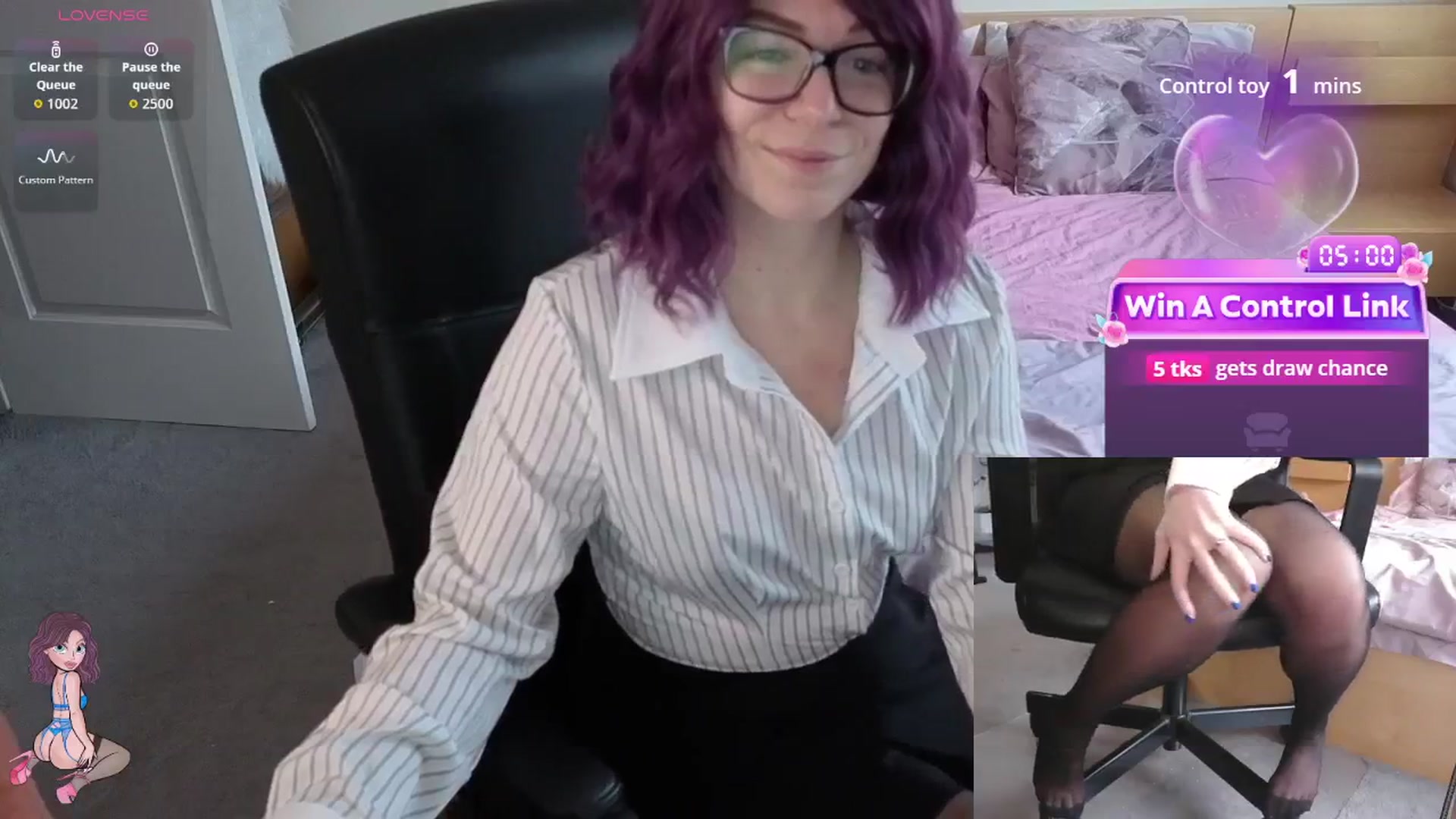 Gallery image thumbnail from size2shoes's myfreecams stream on, 03/12/2026, 17:05 image 6 of 20