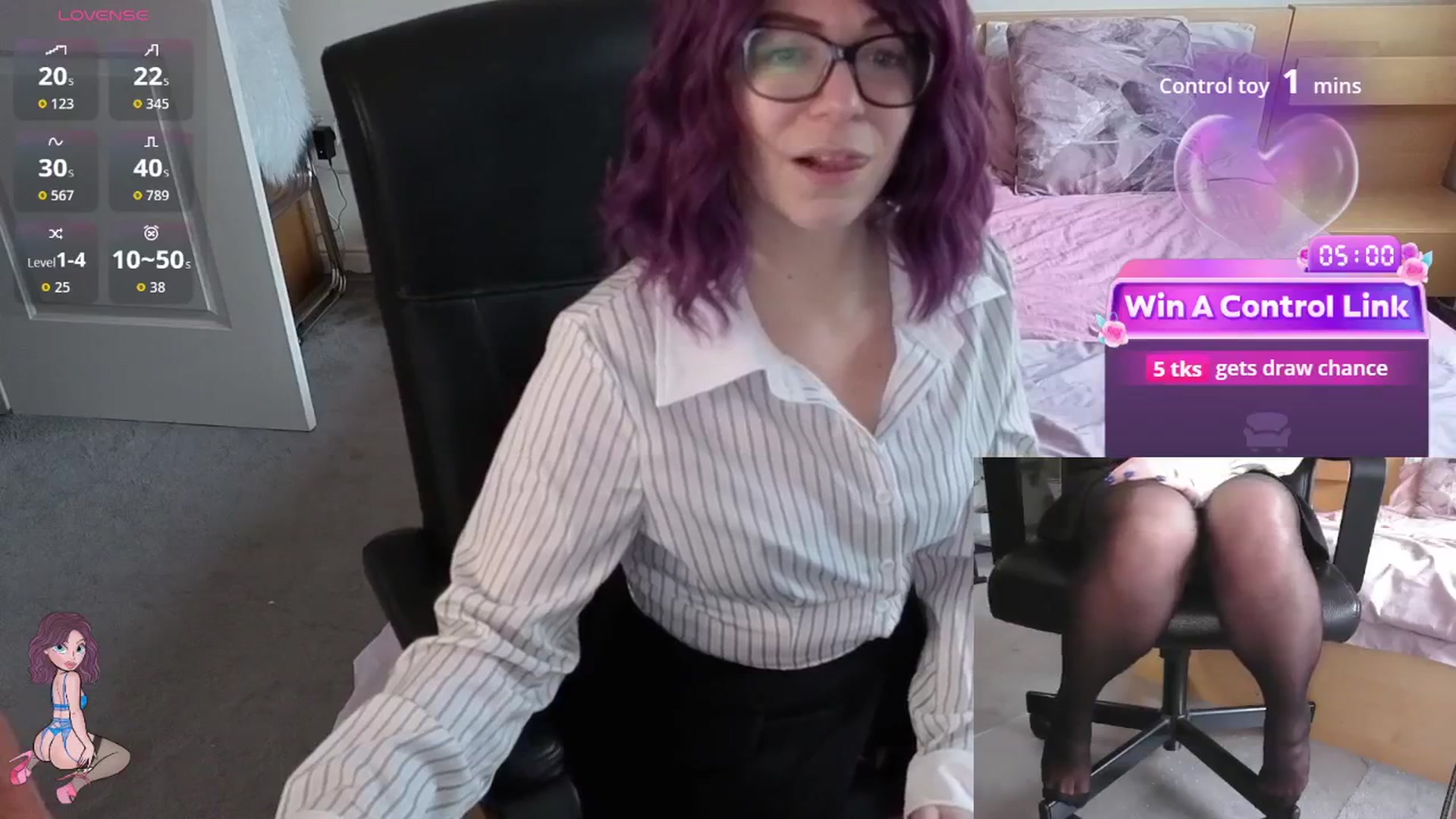 Gallery image thumbnail from size2shoes's myfreecams stream on, 03/12/2026, 17:05 image 5 of 20