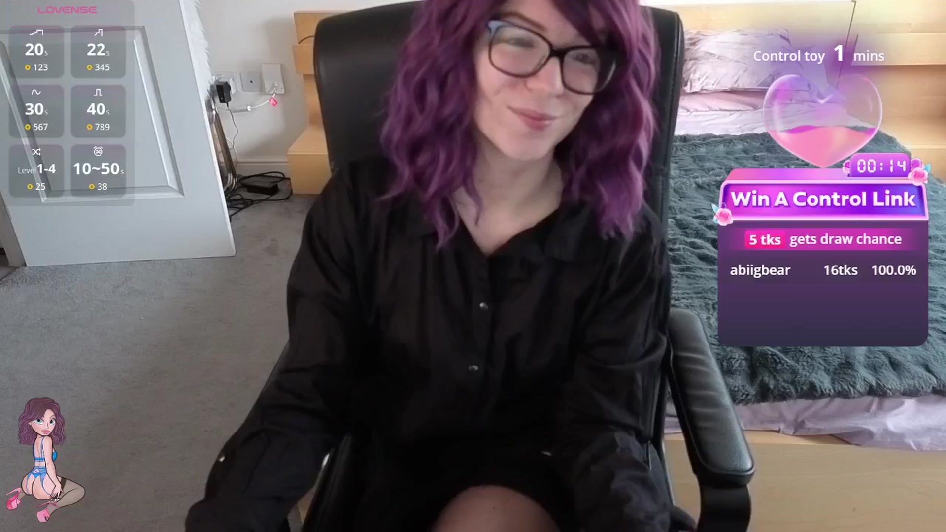 Gallery image thumbnail from size2shoes's myfreecams stream on, 03/31/2026, 17:36 image 3 of 20