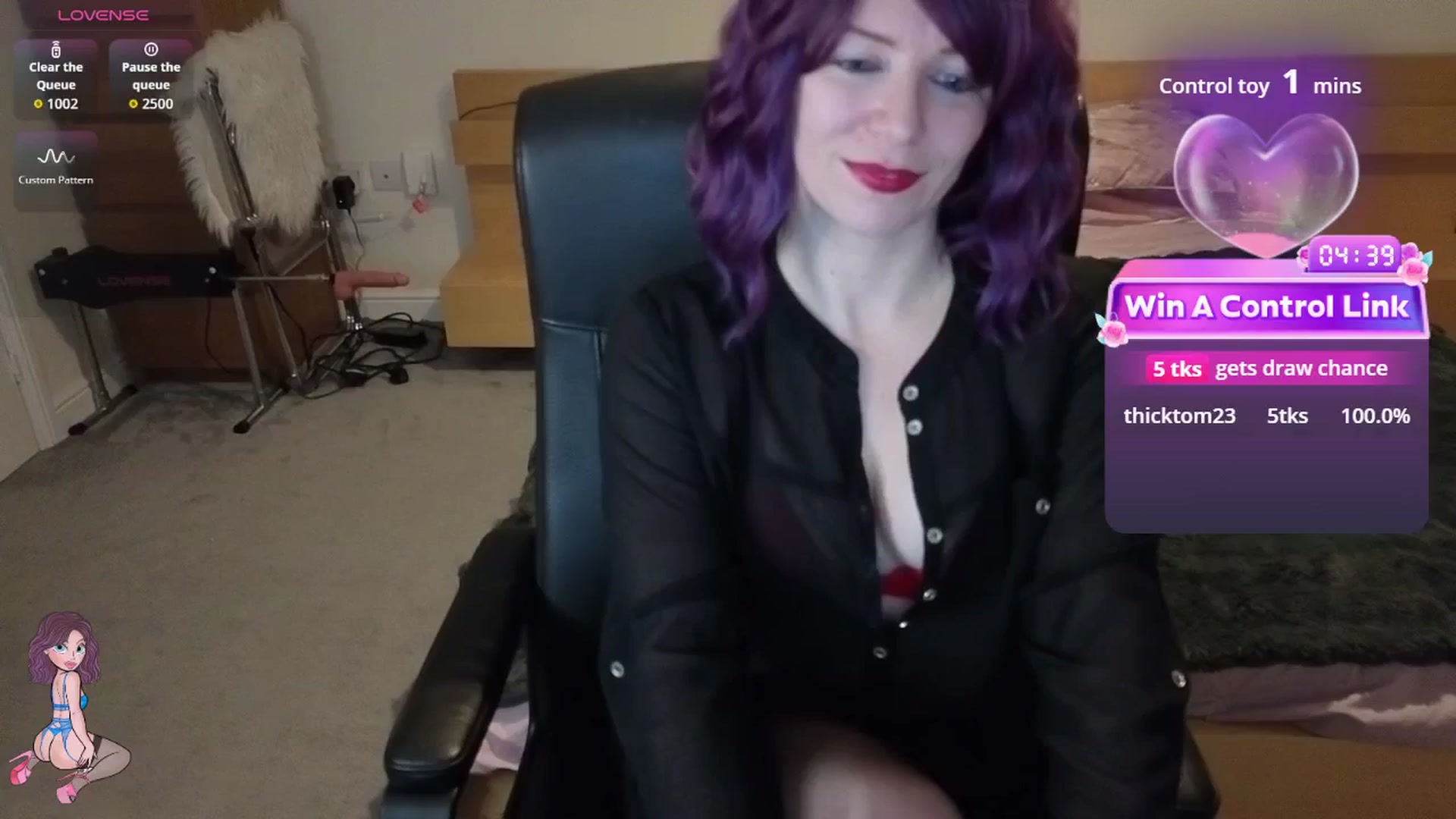 Gallery image thumbnail from size2shoes's myfreecams stream on, 03/31/2026, 21:26 image 16 of 20