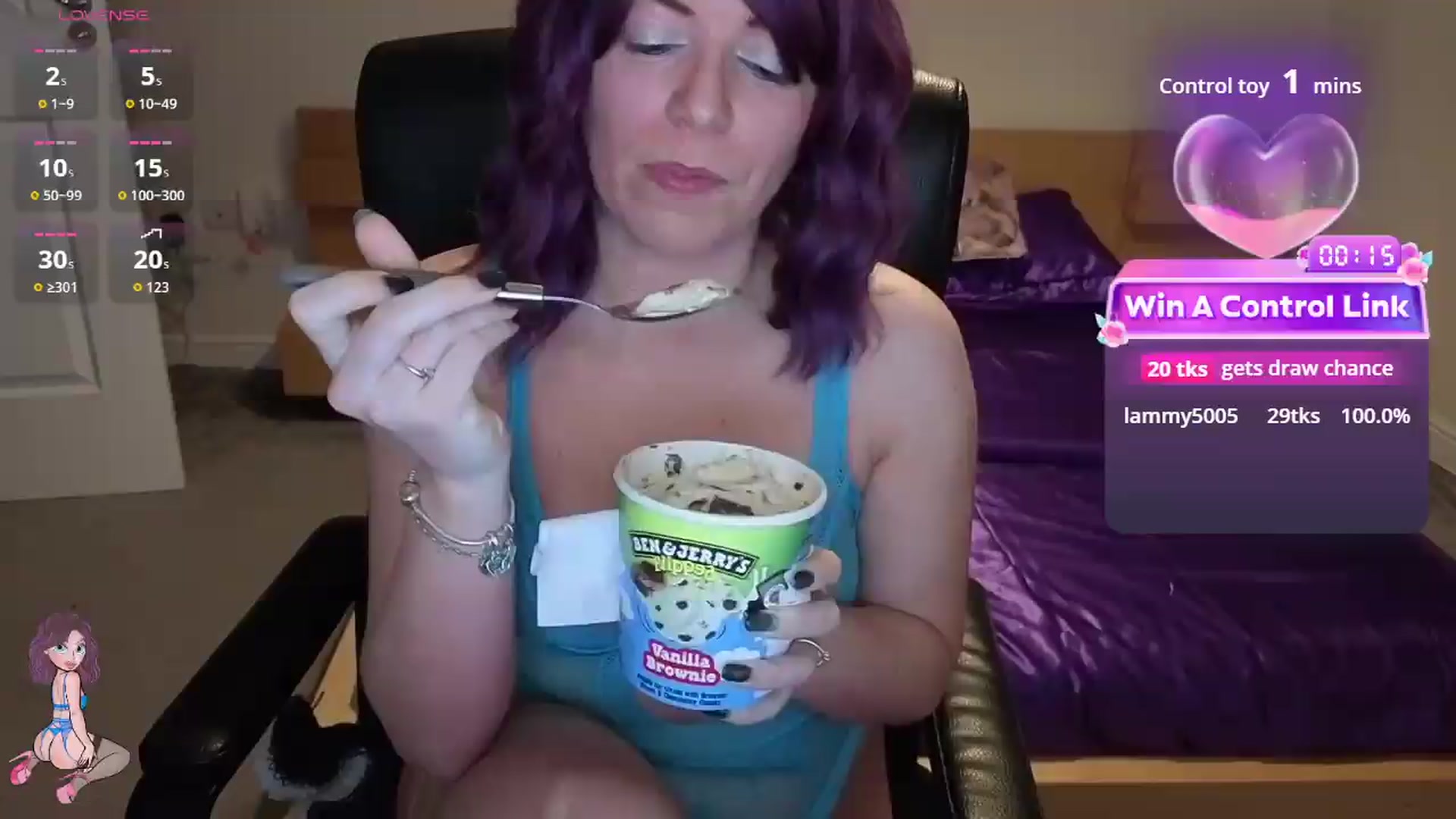 Gallery image thumbnail from size2shoes's myfreecams stream on, 05/19/2026, 22:41 image 7 of 20