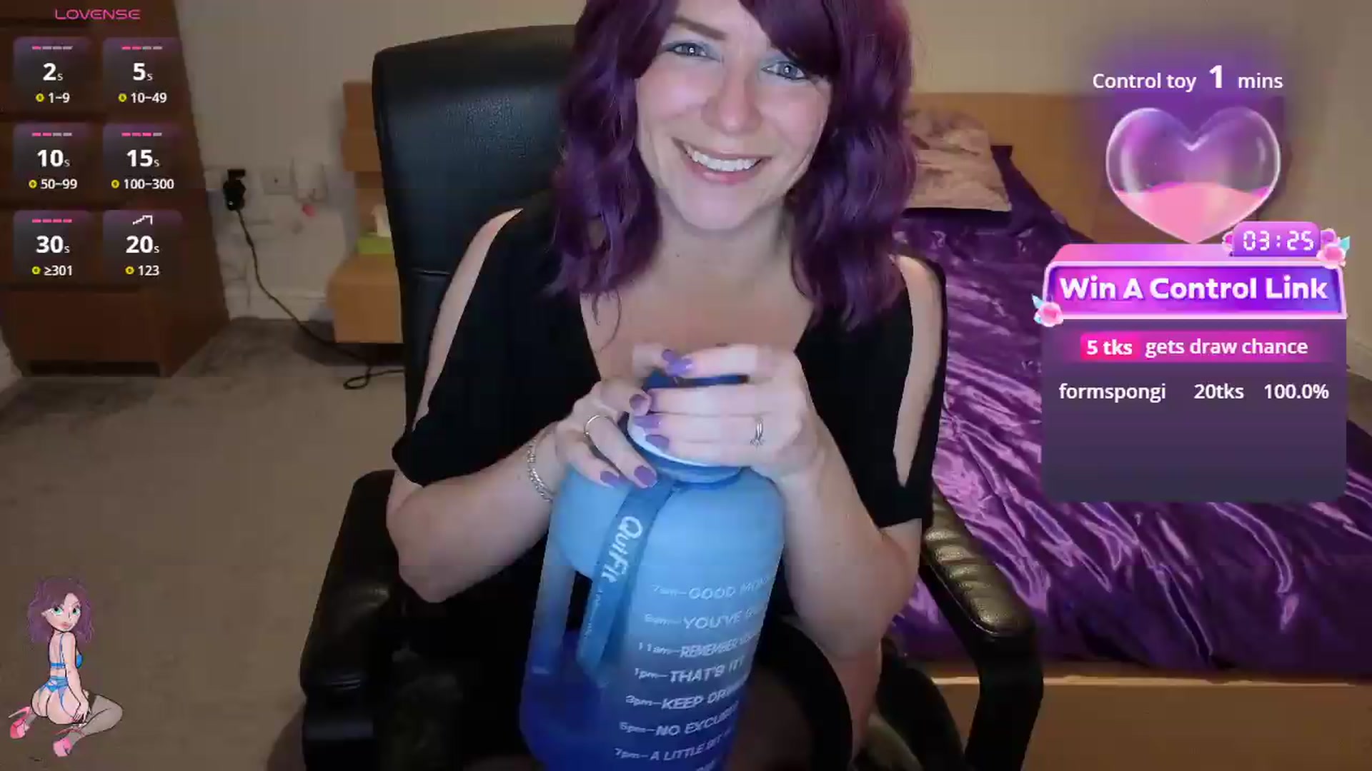 Gallery image thumbnail from size2shoes's myfreecams stream on, 06/04/2026, 22:15 image 4 of 20