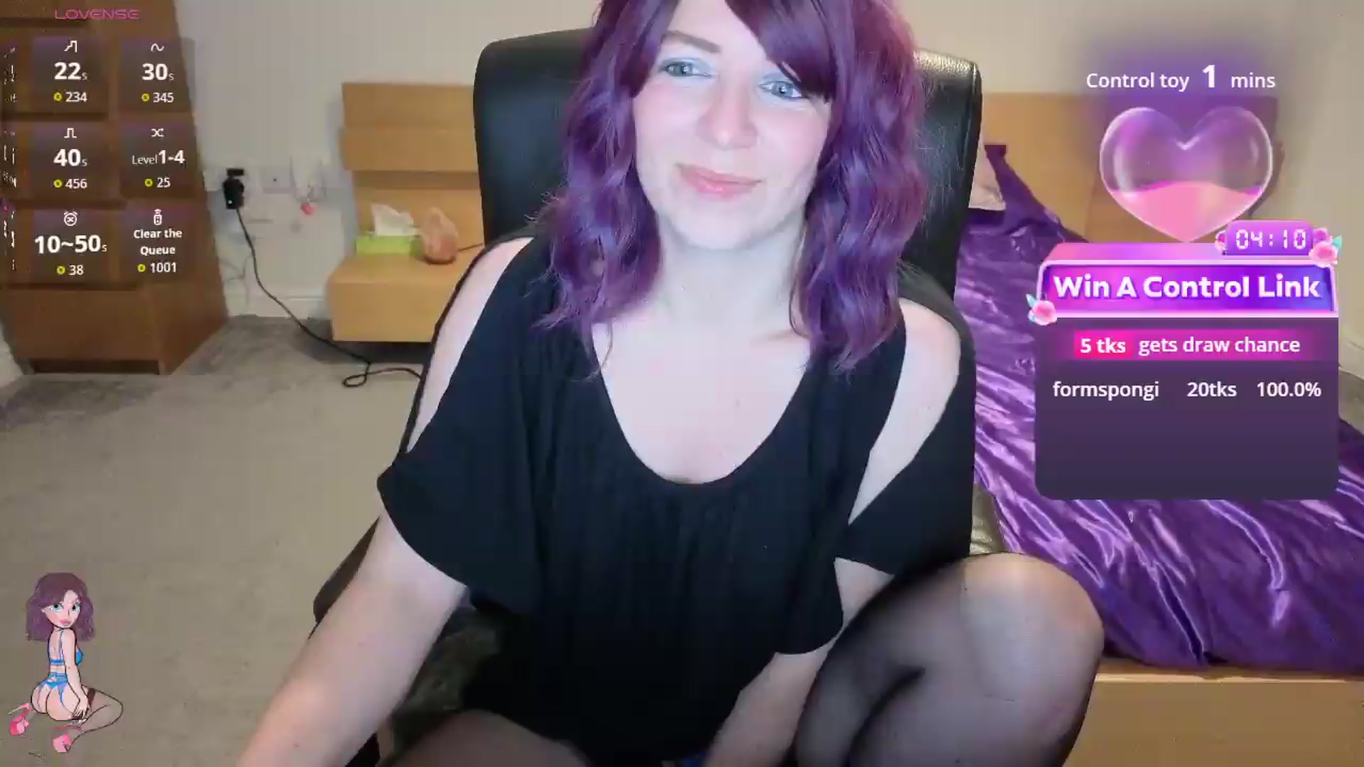 Gallery image thumbnail from size2shoes's myfreecams stream on, 06/04/2026, 22:15 image 3 of 20