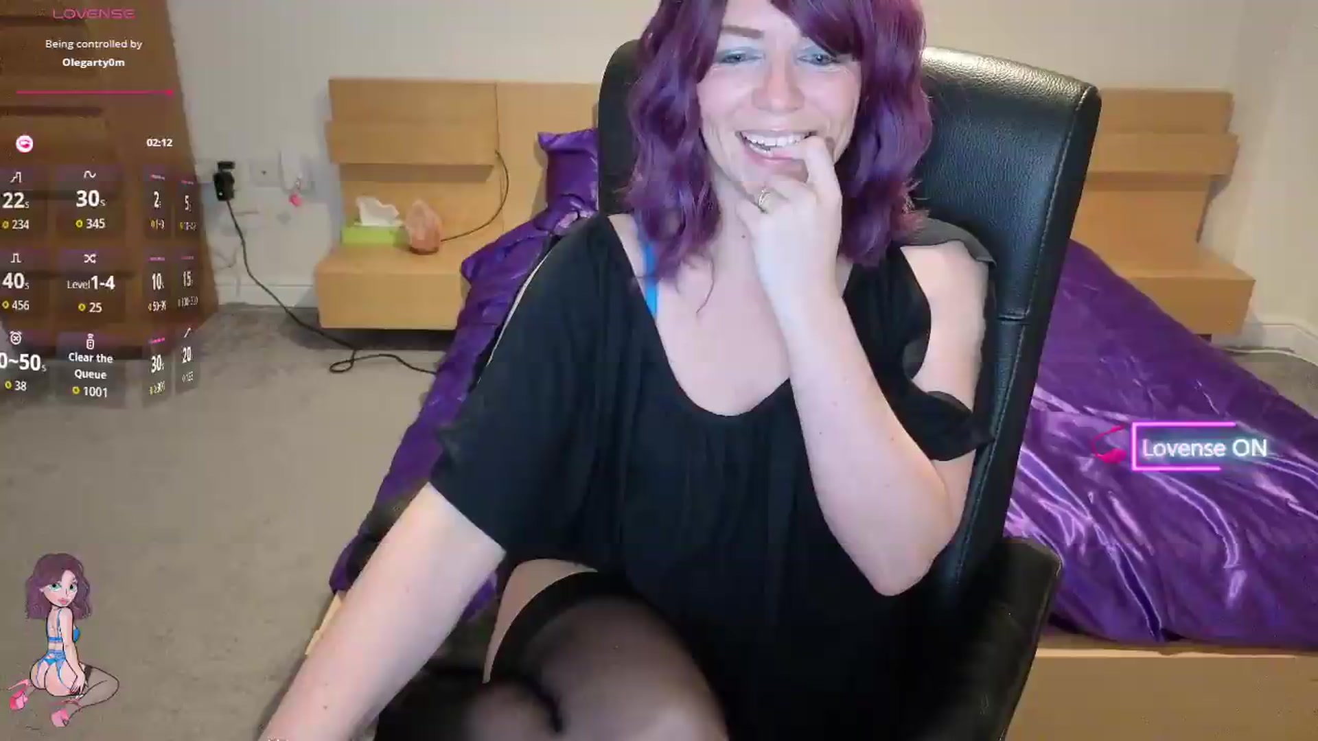Gallery image thumbnail from size2shoes's myfreecams stream on, 06/04/2026, 22:58 image 16 of 20