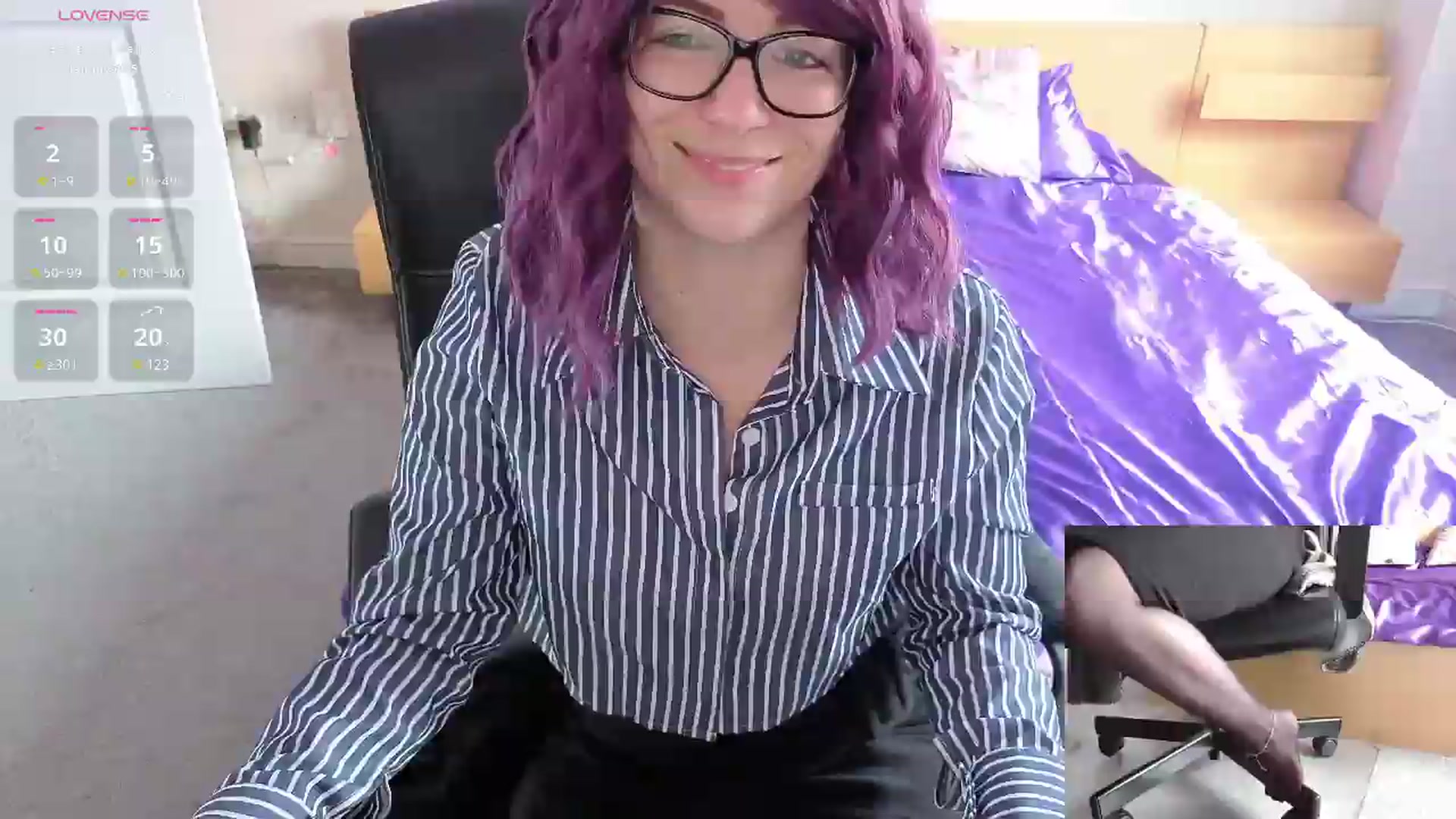 Gallery image thumbnail from size2shoes's myfreecams stream on, 06/08/2026, 16:21 image 1 of 20