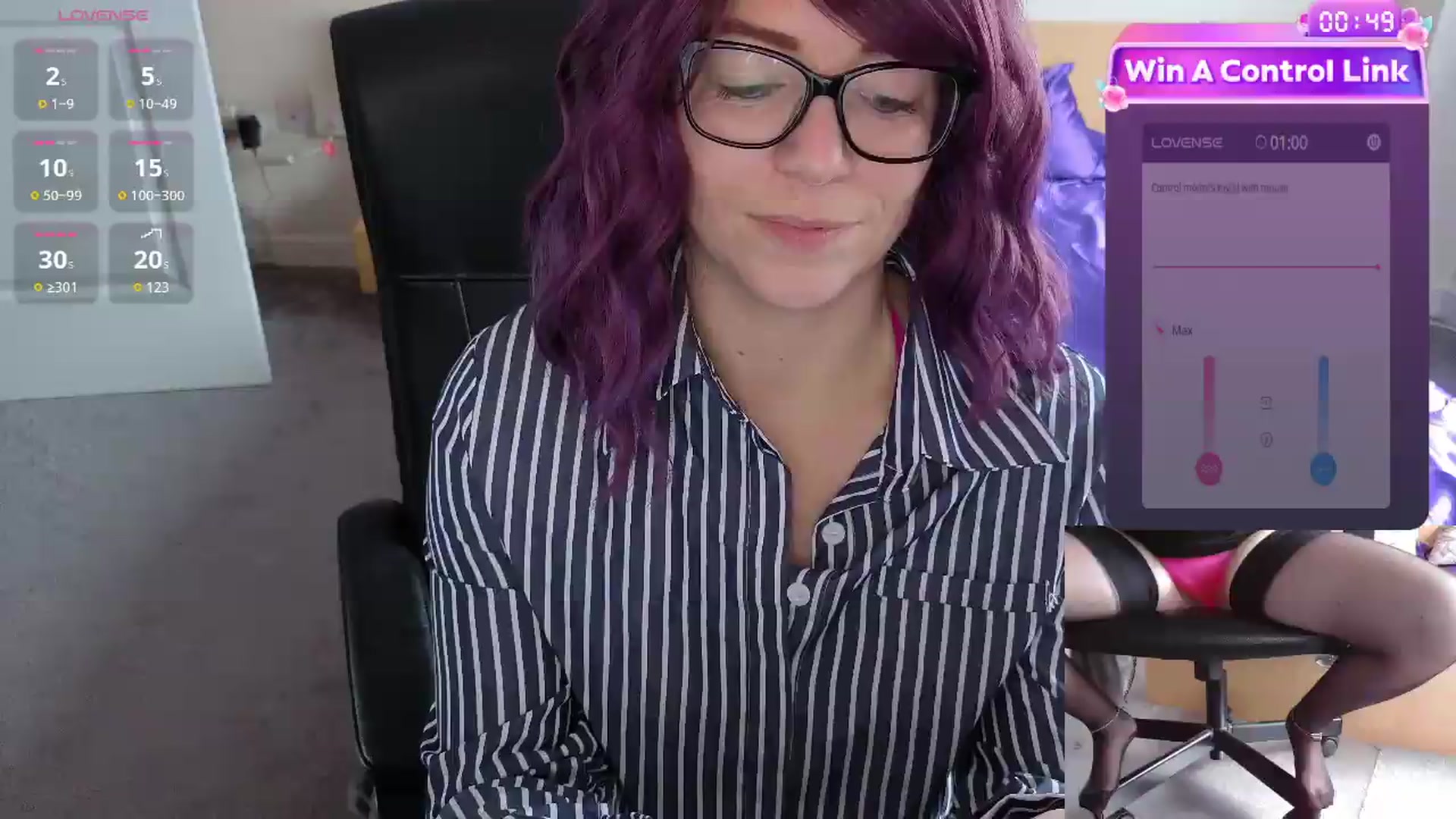 Gallery image thumbnail from size2shoes's myfreecams stream on, 06/08/2026, 16:21 image 14 of 20