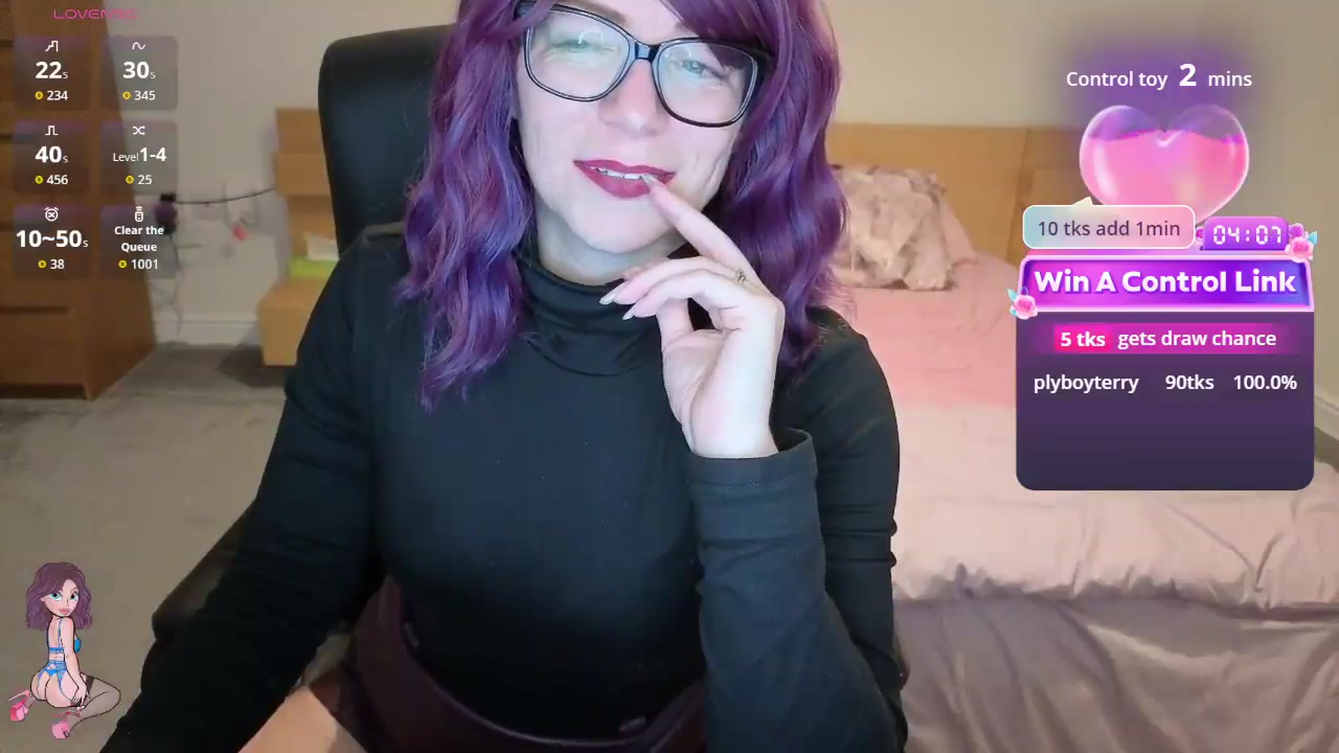 Gallery image thumbnail from size2shoes's myfreecams stream on, 06/23/2026, 24:02 image 6 of 20