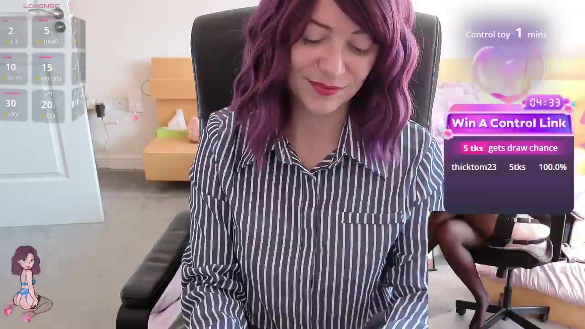 Gallery image thumbnail from size2shoes's myfreecams stream on, 06/29/2026, 16:07 image 1 of 20