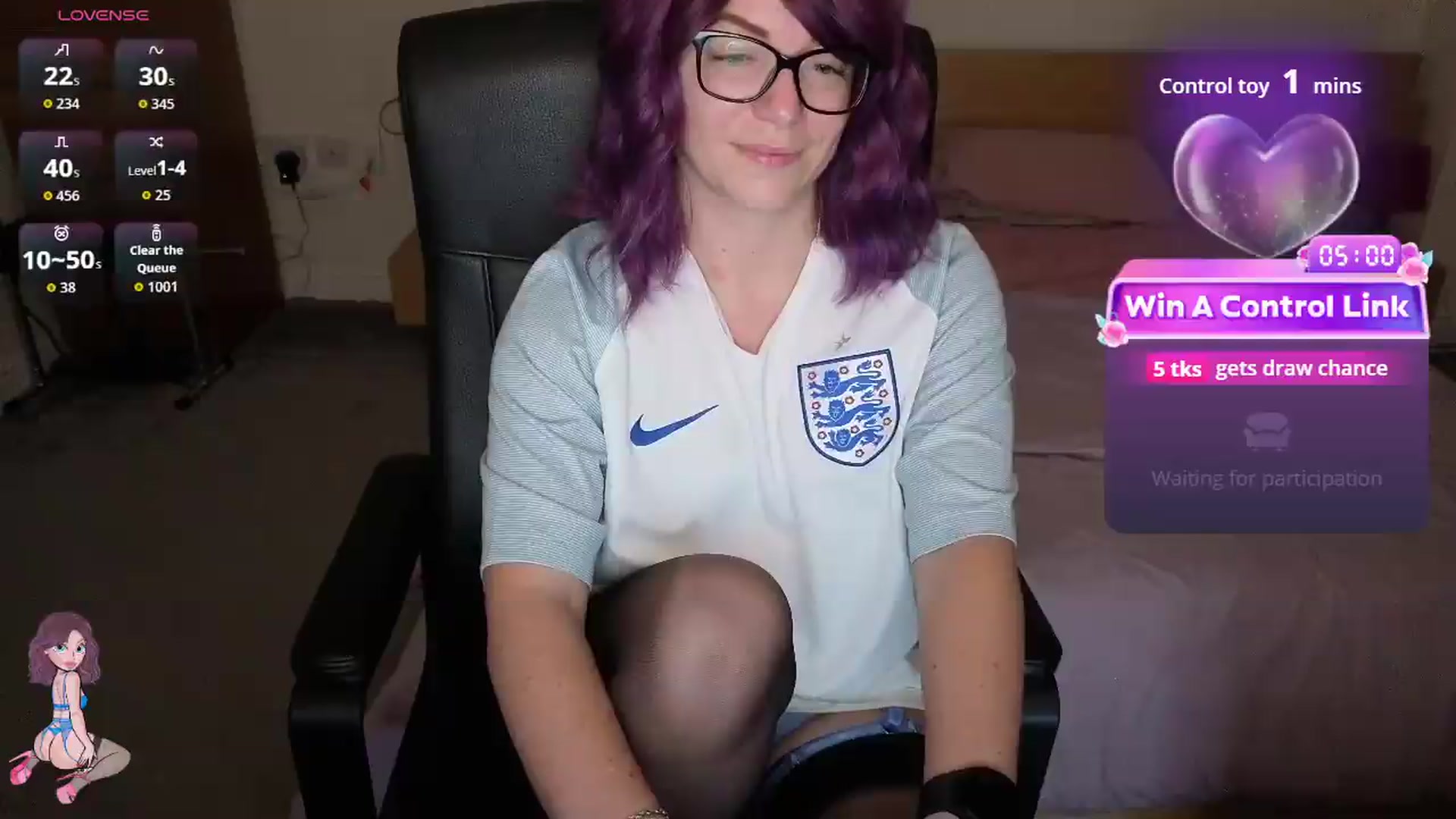 Gallery image thumbnail from size2shoes's myfreecams stream on, 07/05/2026, 22:24 image 10 of 20