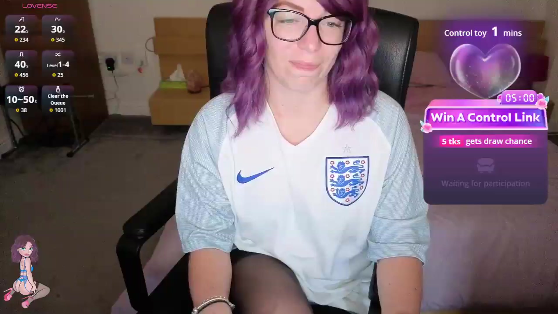 Gallery image thumbnail from size2shoes's myfreecams stream on, 07/05/2026, 22:24 image 7 of 20