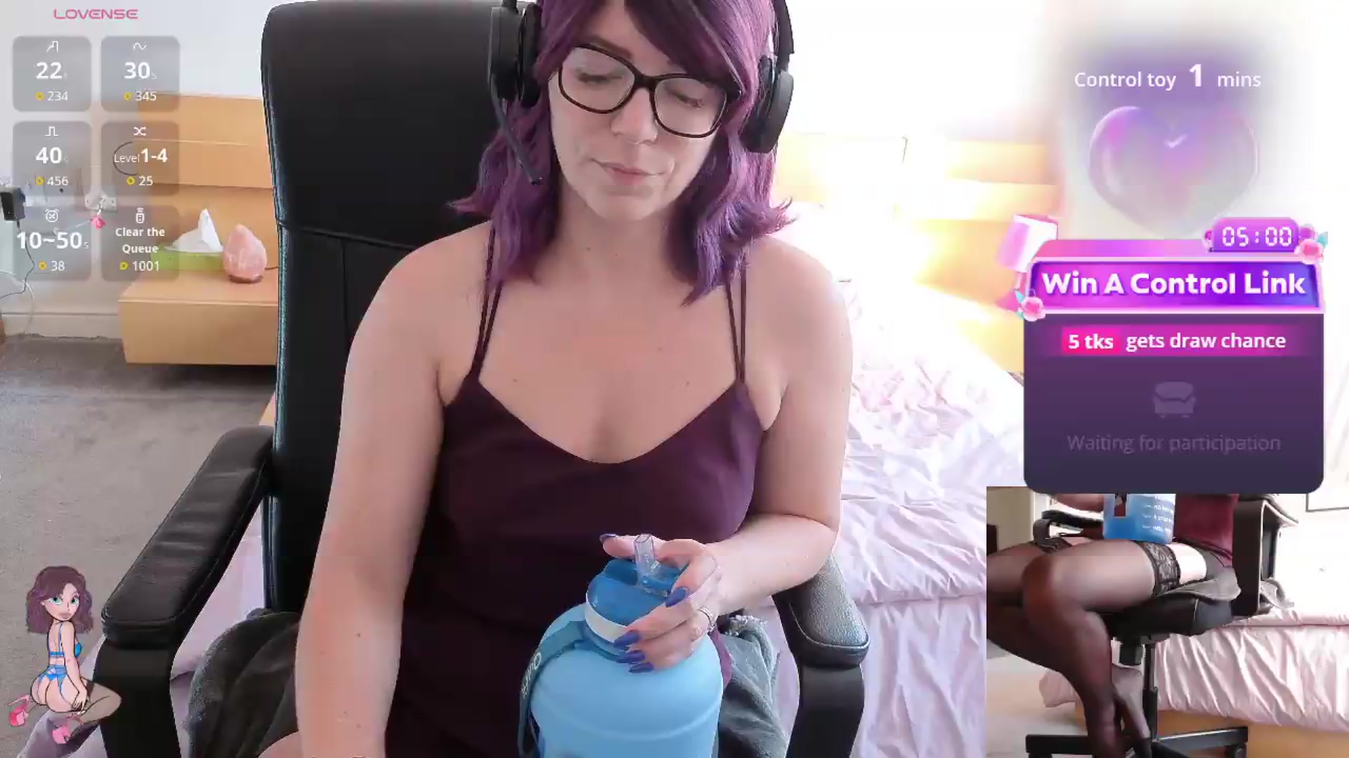 Gallery image thumbnail from size2shoes's myfreecams stream on, 07/07/2026, 17:16 image 1 of 20