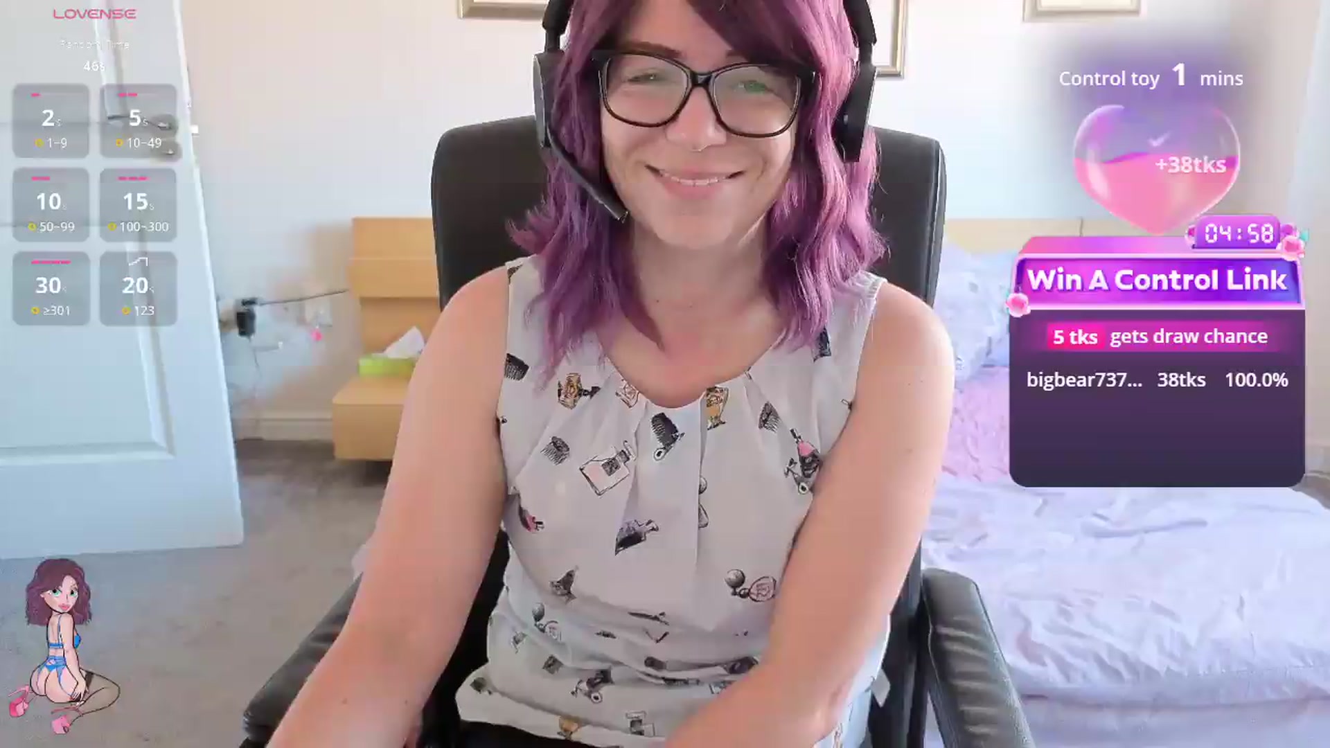 Gallery image thumbnail from size2shoes's myfreecams stream on, 08/06/2026, 07:38 image 7 of 20