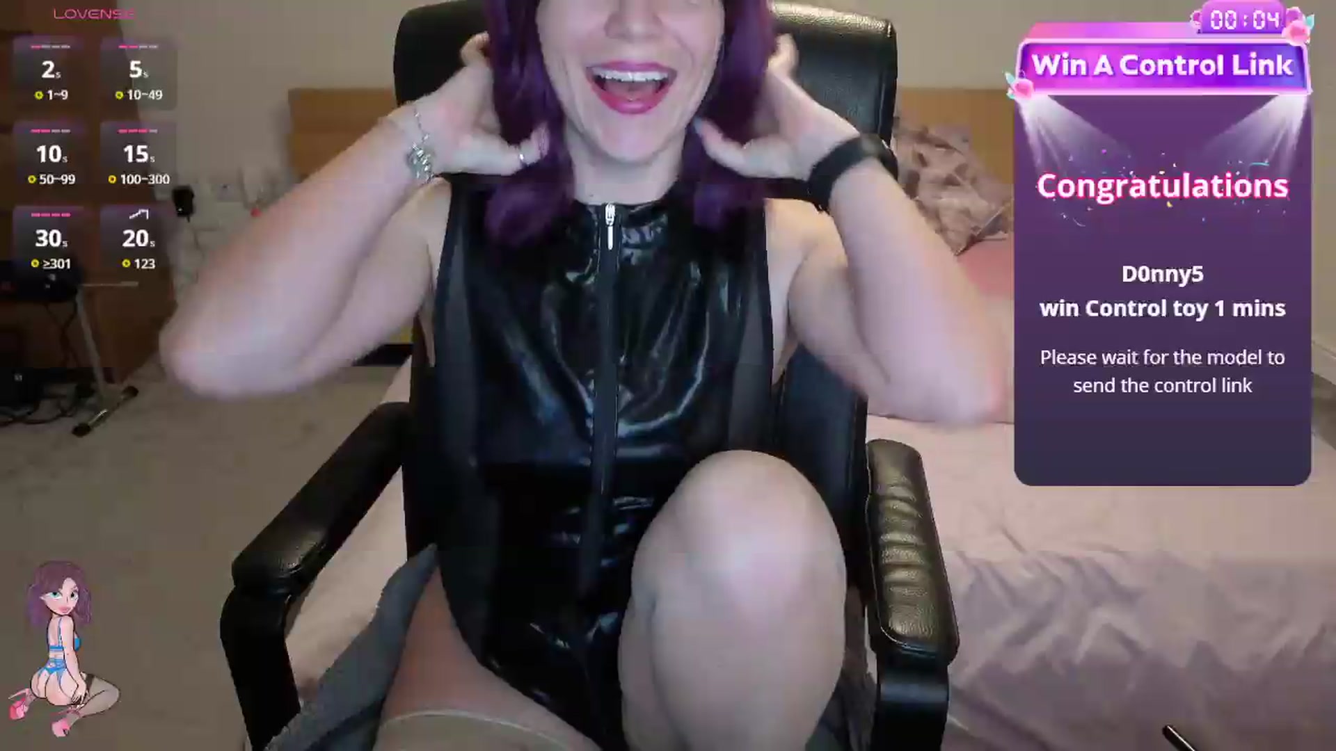 Gallery image thumbnail from size2shoes's myfreecams stream on, 08/19/2026, 22:37 image 13 of 20