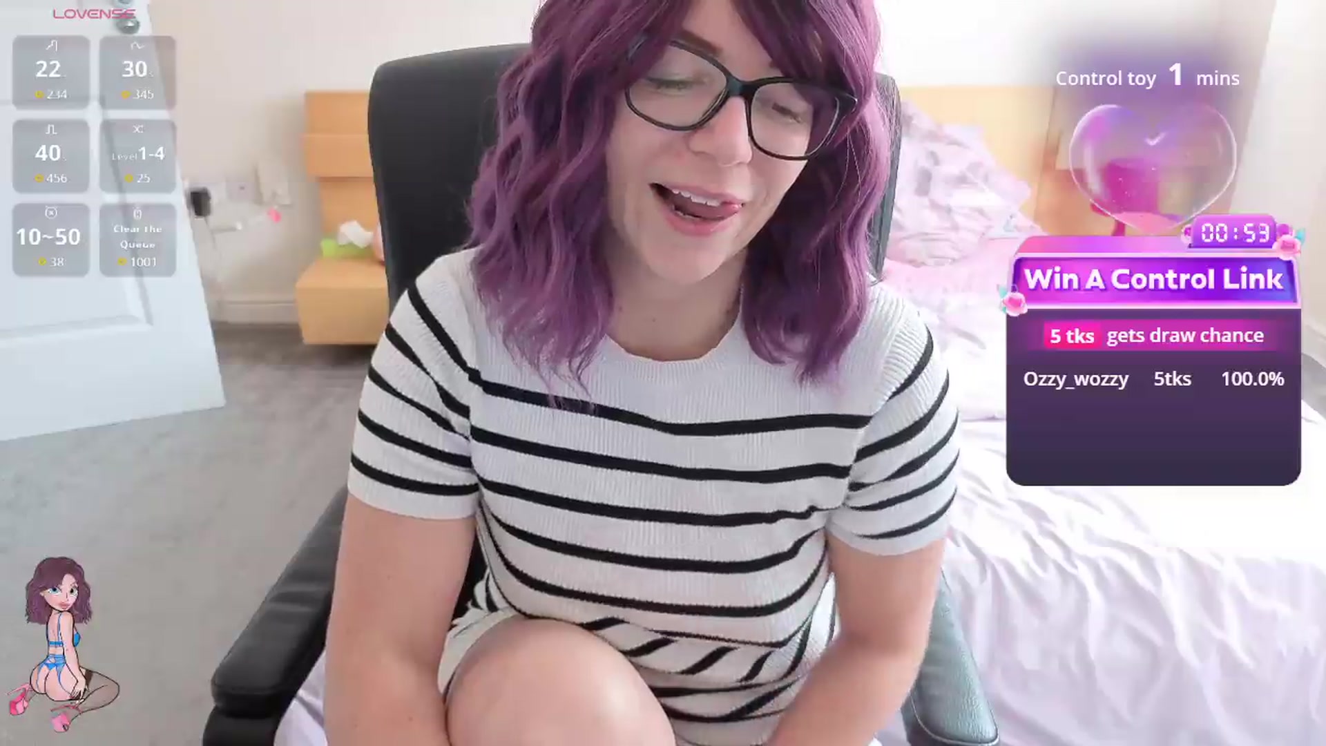 Gallery image thumbnail from size2shoes's myfreecams stream on, 08/20/2026, 10:51 image 18 of 20