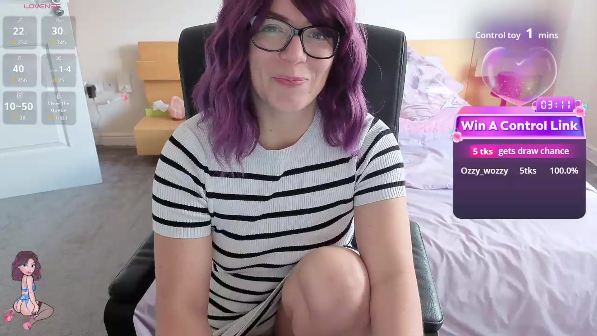 Gallery image thumbnail from size2shoes's myfreecams stream on, 08/20/2026, 10:51 image 12 of 20