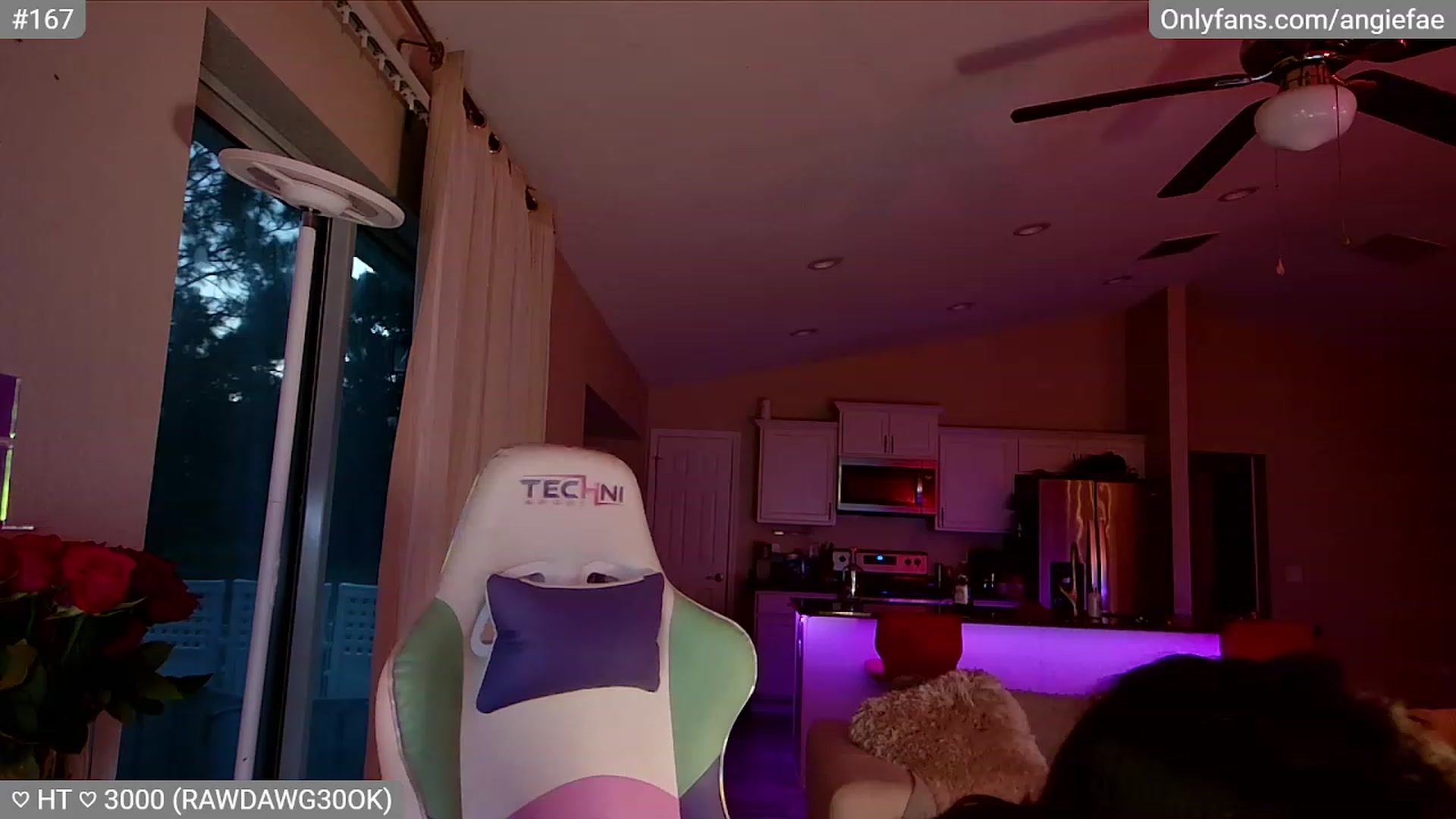Gallery image thumbnail from skankhunt420's myfreecams stream on, 07/08/2023, 10:42 image 10 of 20