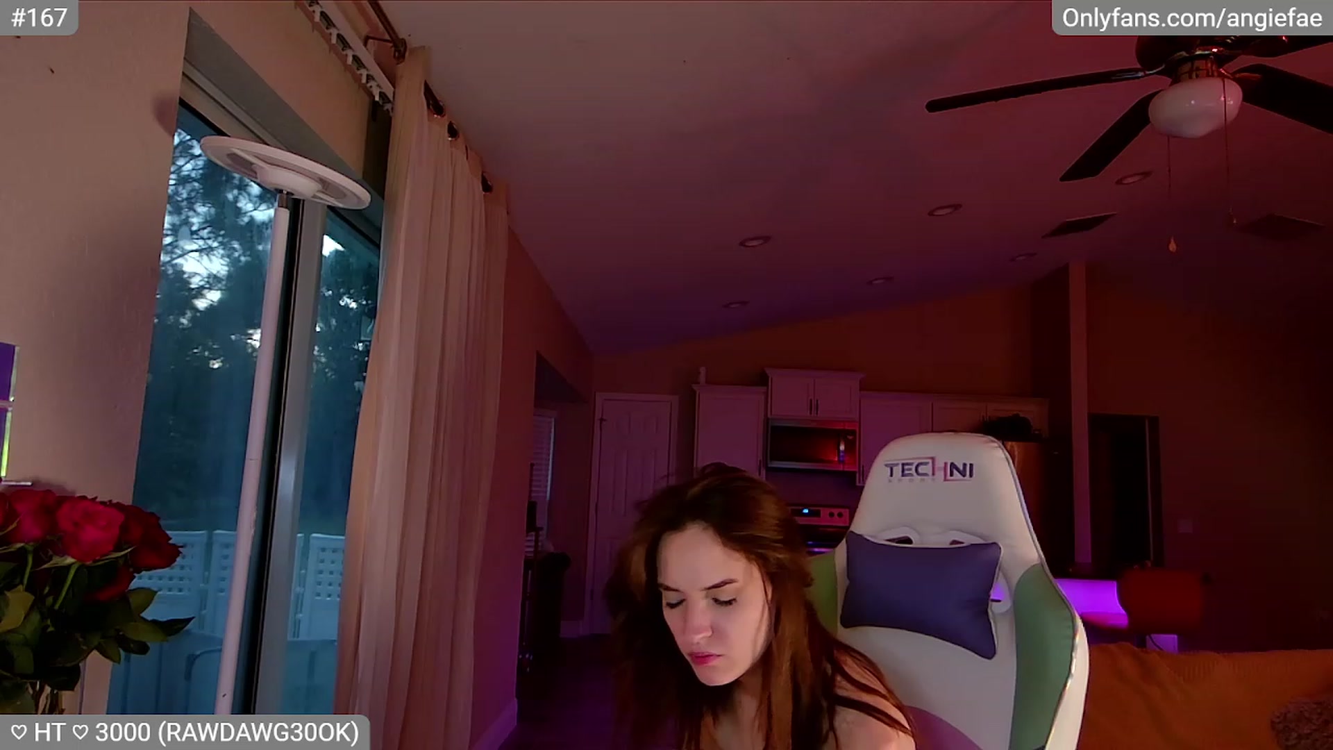 Gallery image thumbnail from skankhunt420's myfreecams stream on, 07/08/2023, 10:42 image 13 of 20
