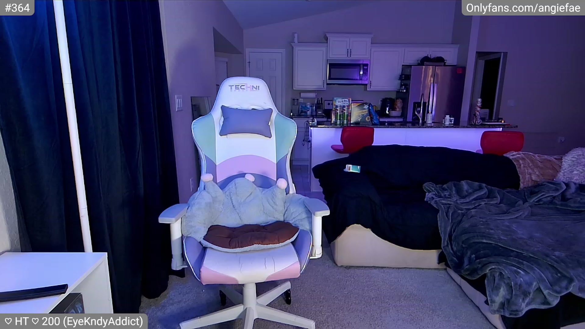 Gallery image thumbnail from skankhunt420's myfreecams stream on, 07/28/2023, 04:43 image 19 of 20