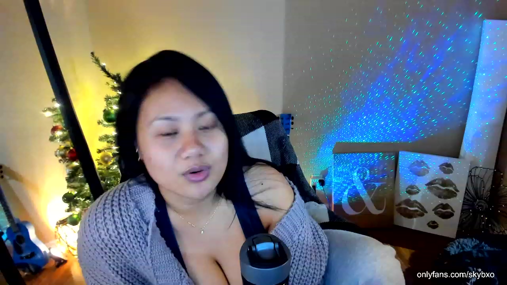 Gallery image thumbnail from skybxo's myfreecams stream on, 01/19/2024, 05:28 image 5 of 20