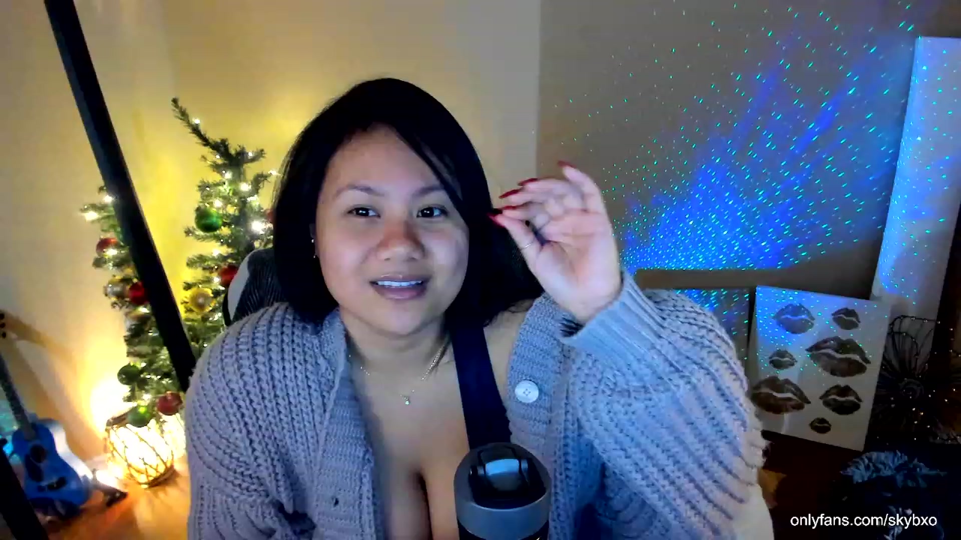 Gallery image thumbnail from skybxo's myfreecams stream on, 01/19/2024, 05:28 image 6 of 20
